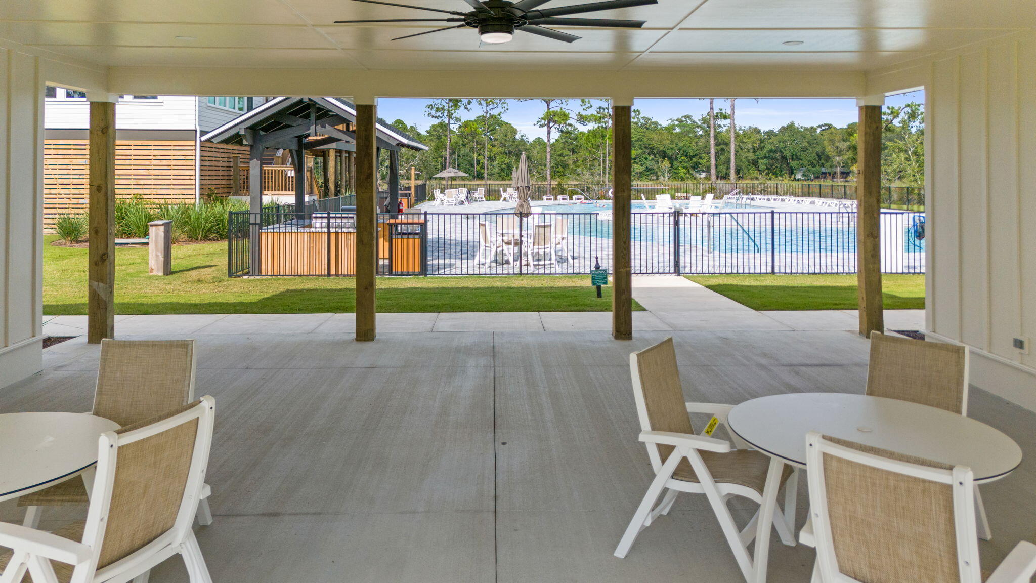 HAMMOCK BAY - Residential
