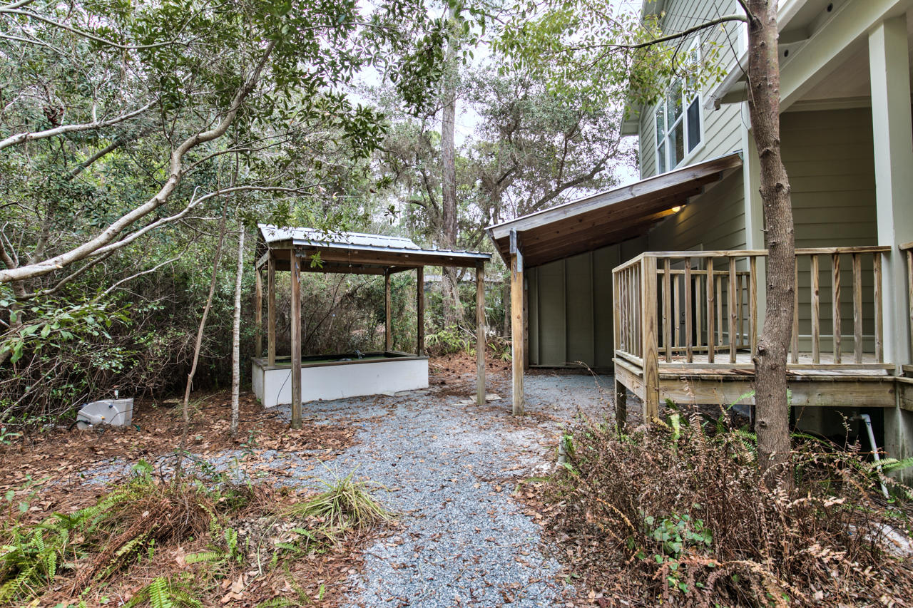 BAY PINE SHORES - Residential