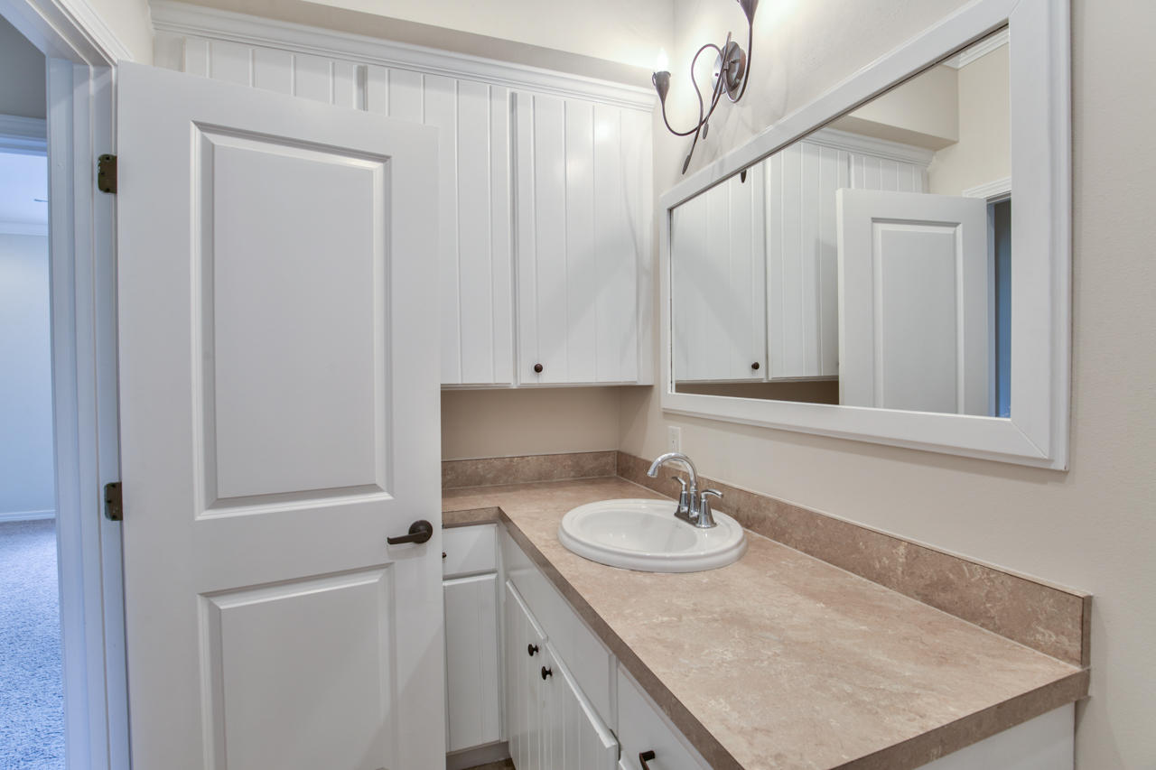 BAY PINE SHORES - Residential