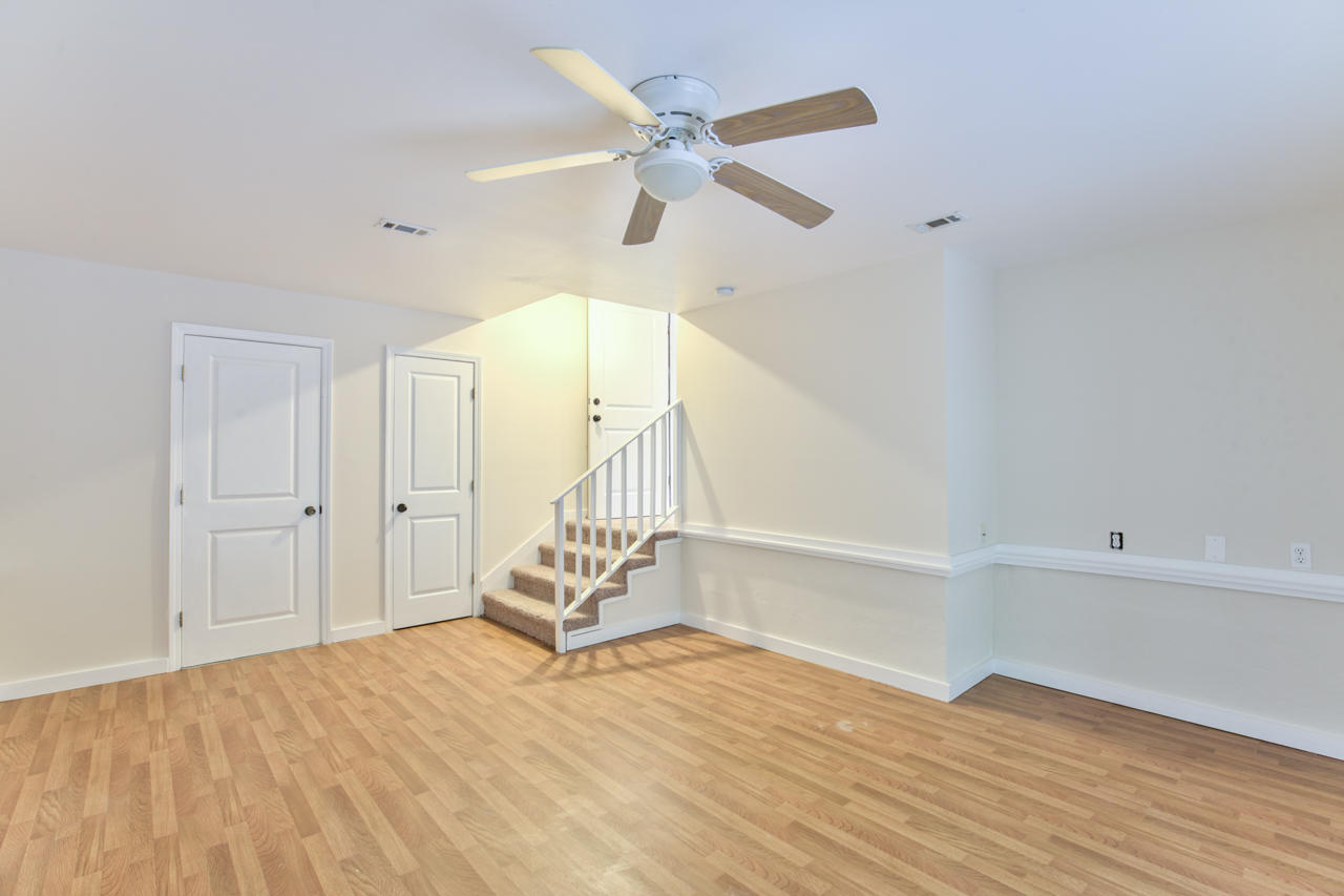 BAY PINE SHORES - Residential