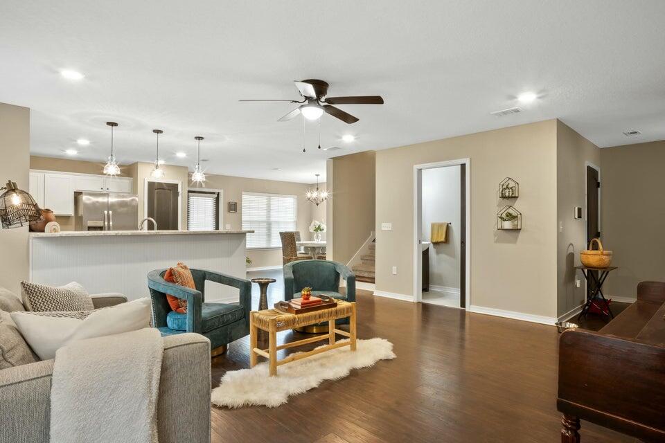 STILLWELL ESTATES - Residential Lease