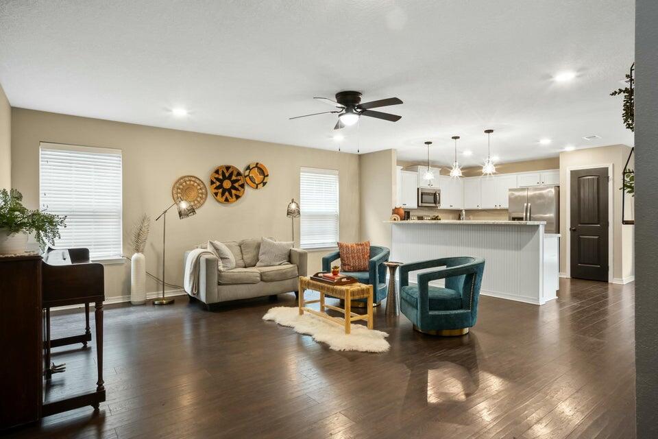 STILLWELL ESTATES - Residential Lease