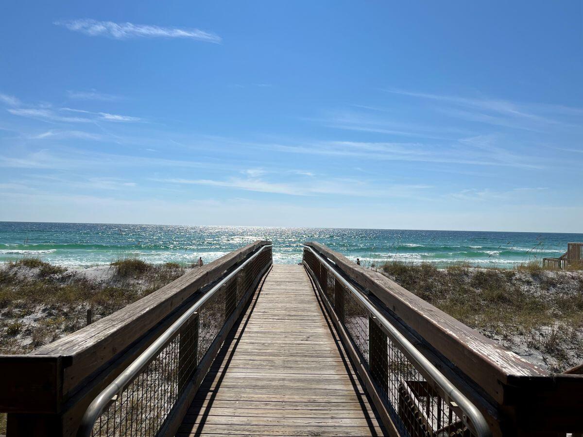 SANDPIPER COVE #19 UNIT 8214 BLDG D - Residential