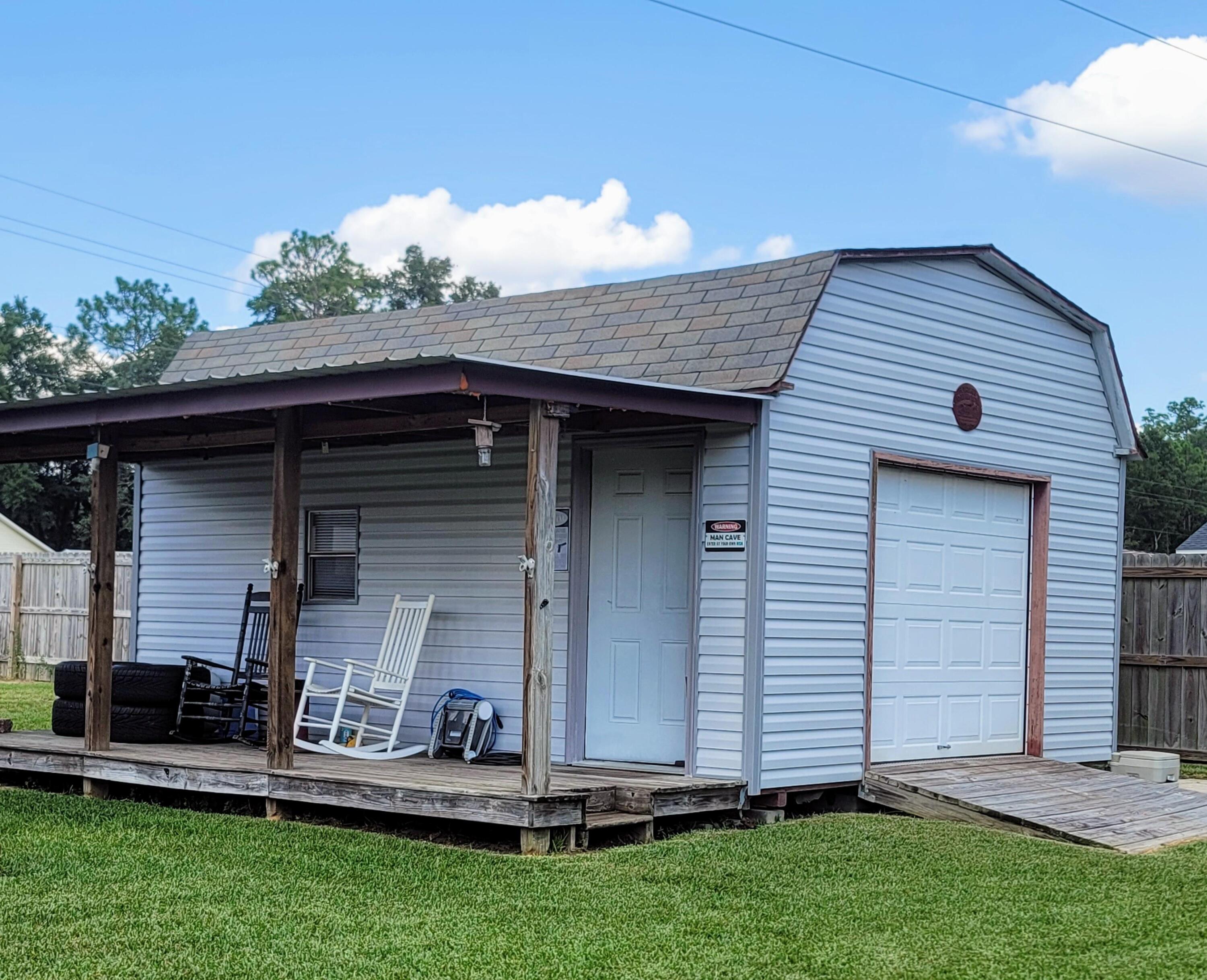 COUNTRY RIDGE - Residential