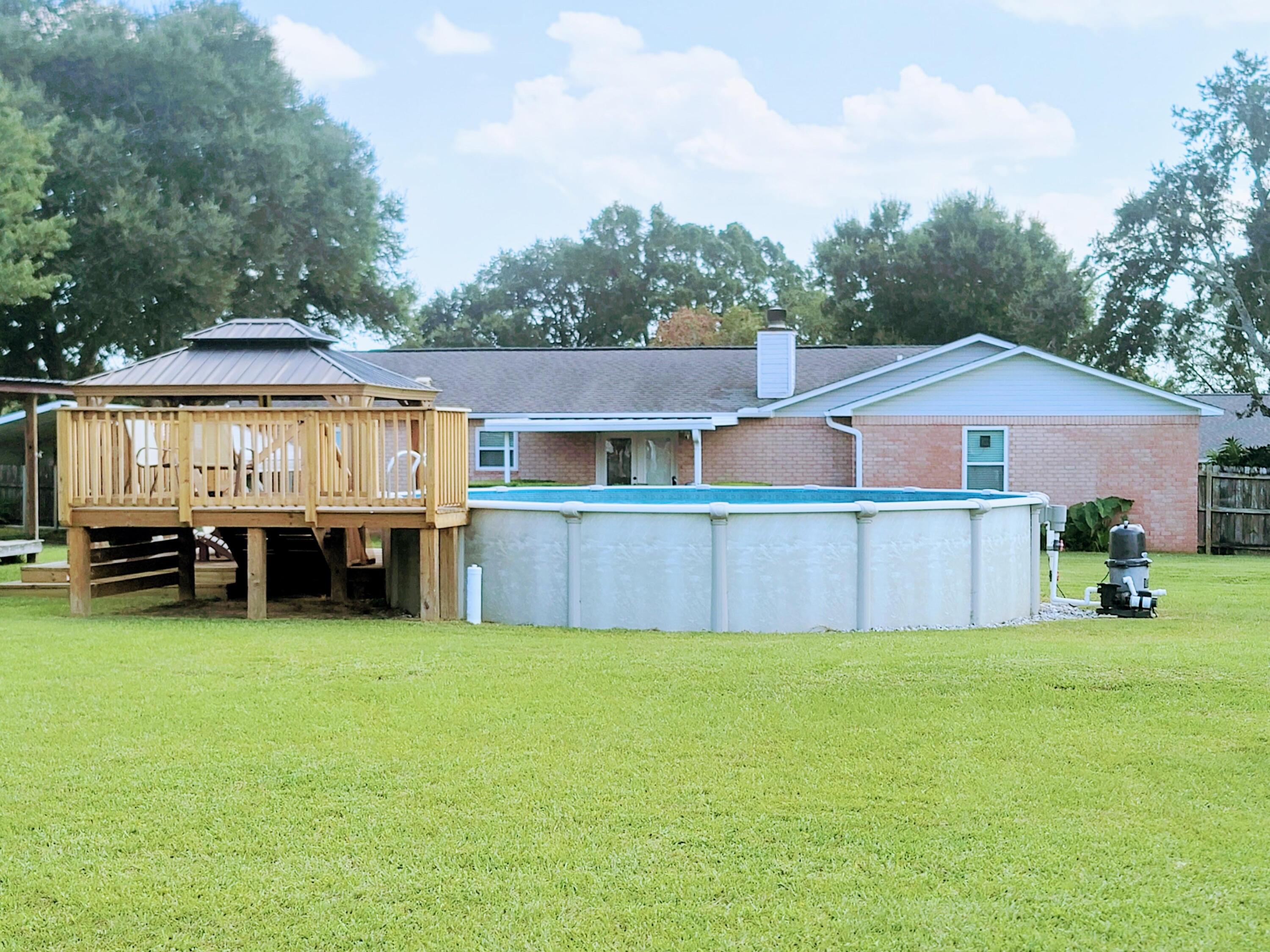 COUNTRY RIDGE - Residential