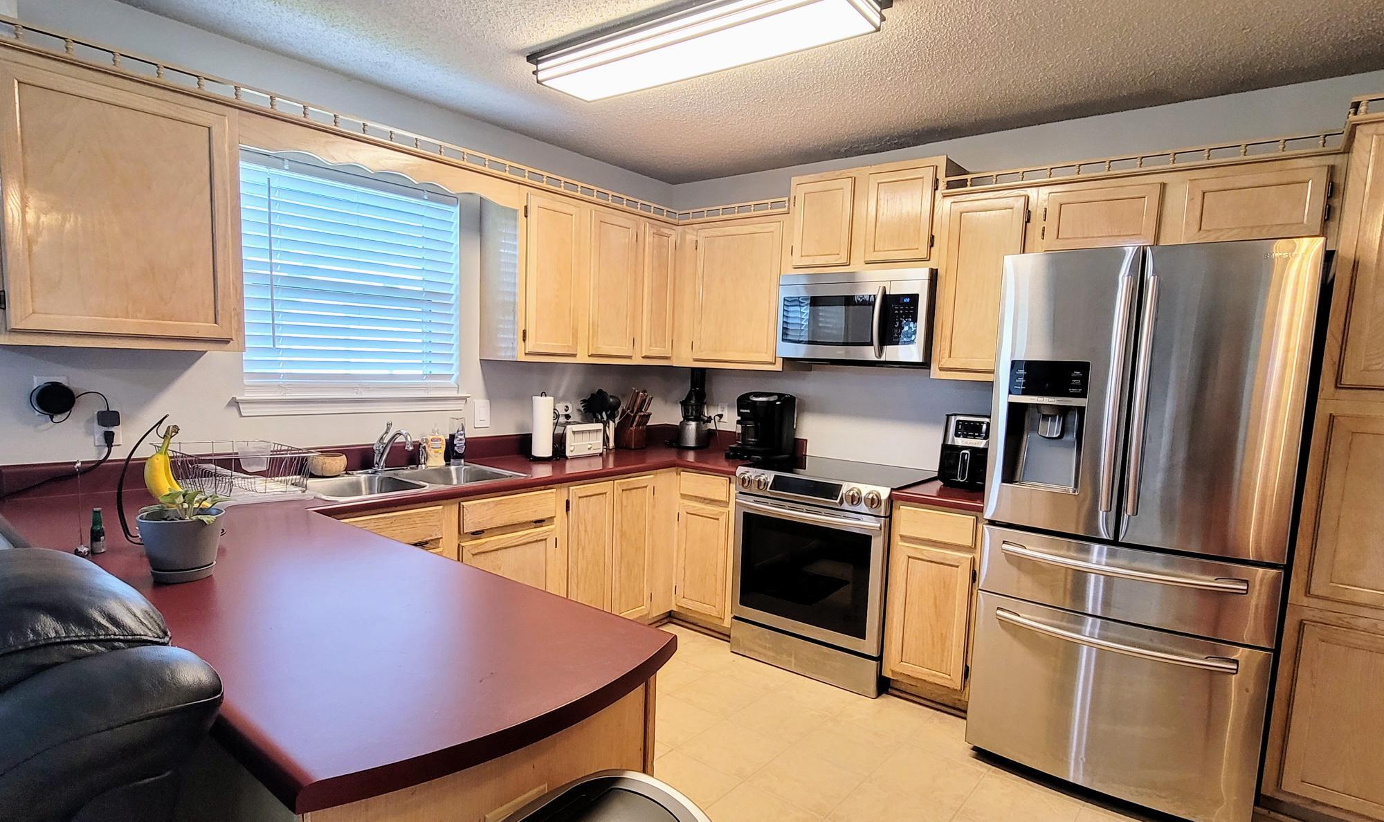 COUNTRY RIDGE - Residential