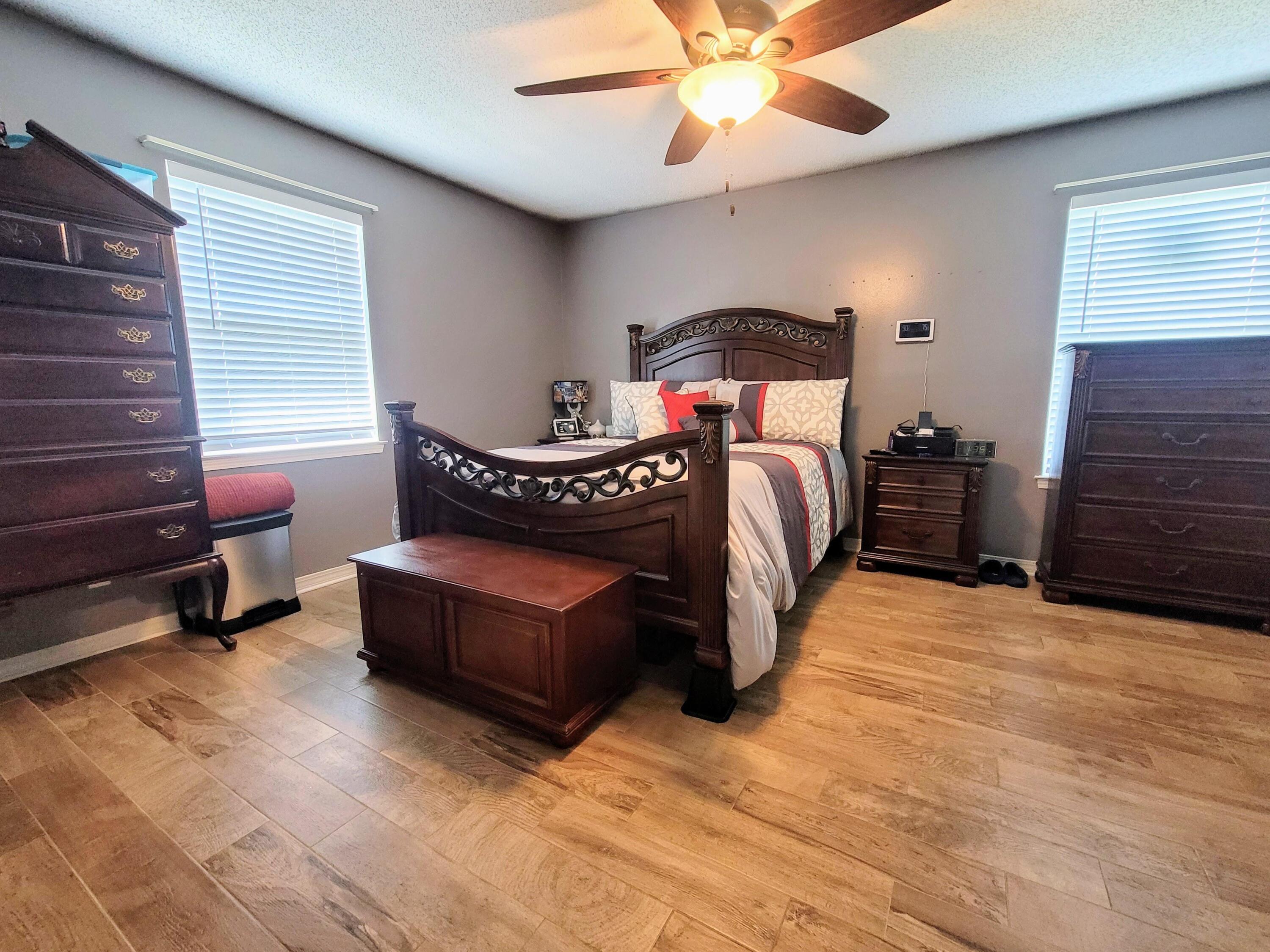 COUNTRY RIDGE - Residential