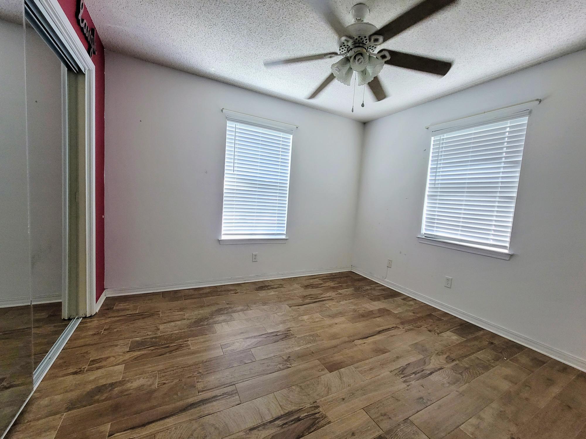 COUNTRY RIDGE - Residential