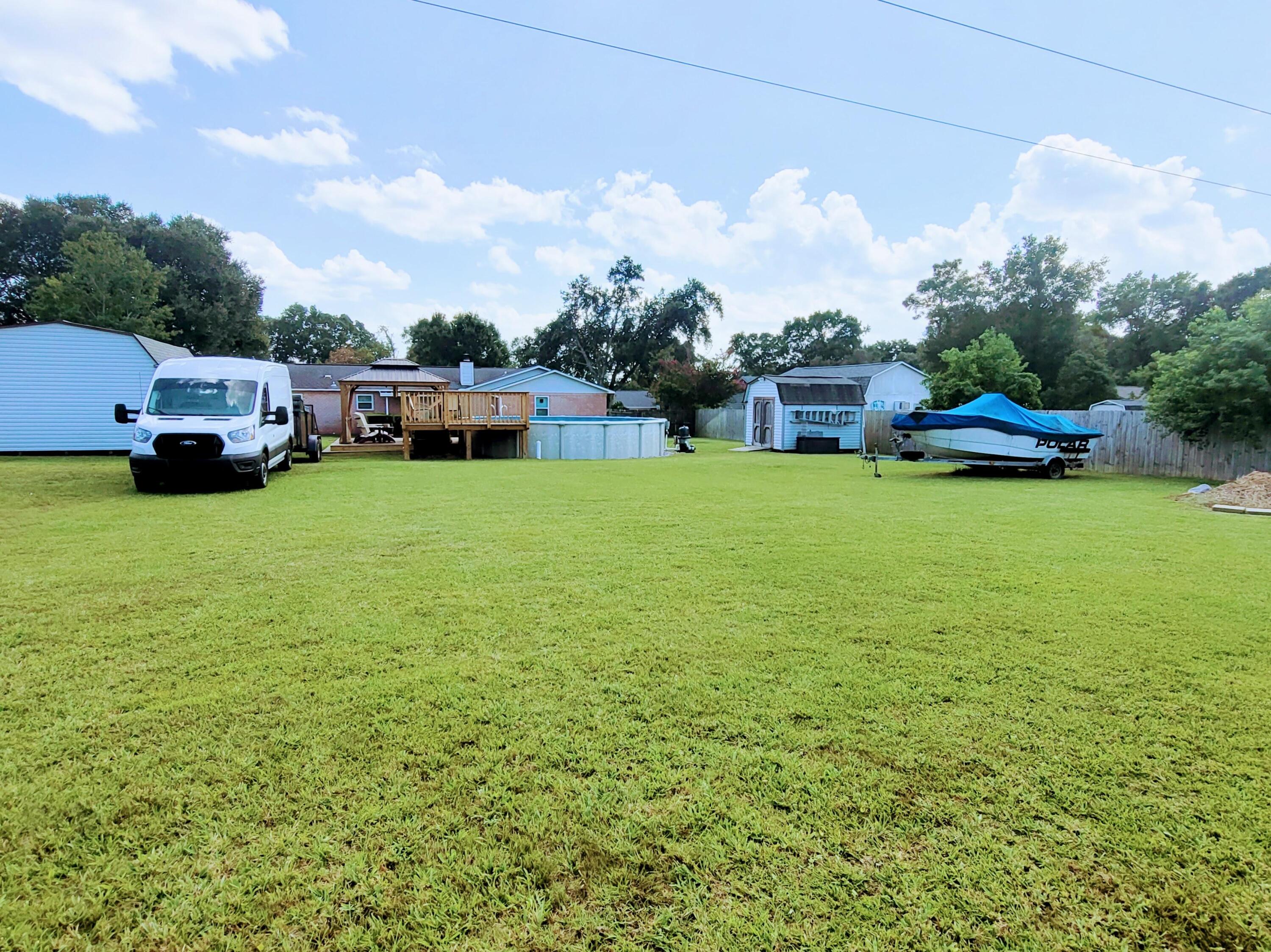 COUNTRY RIDGE - Residential
