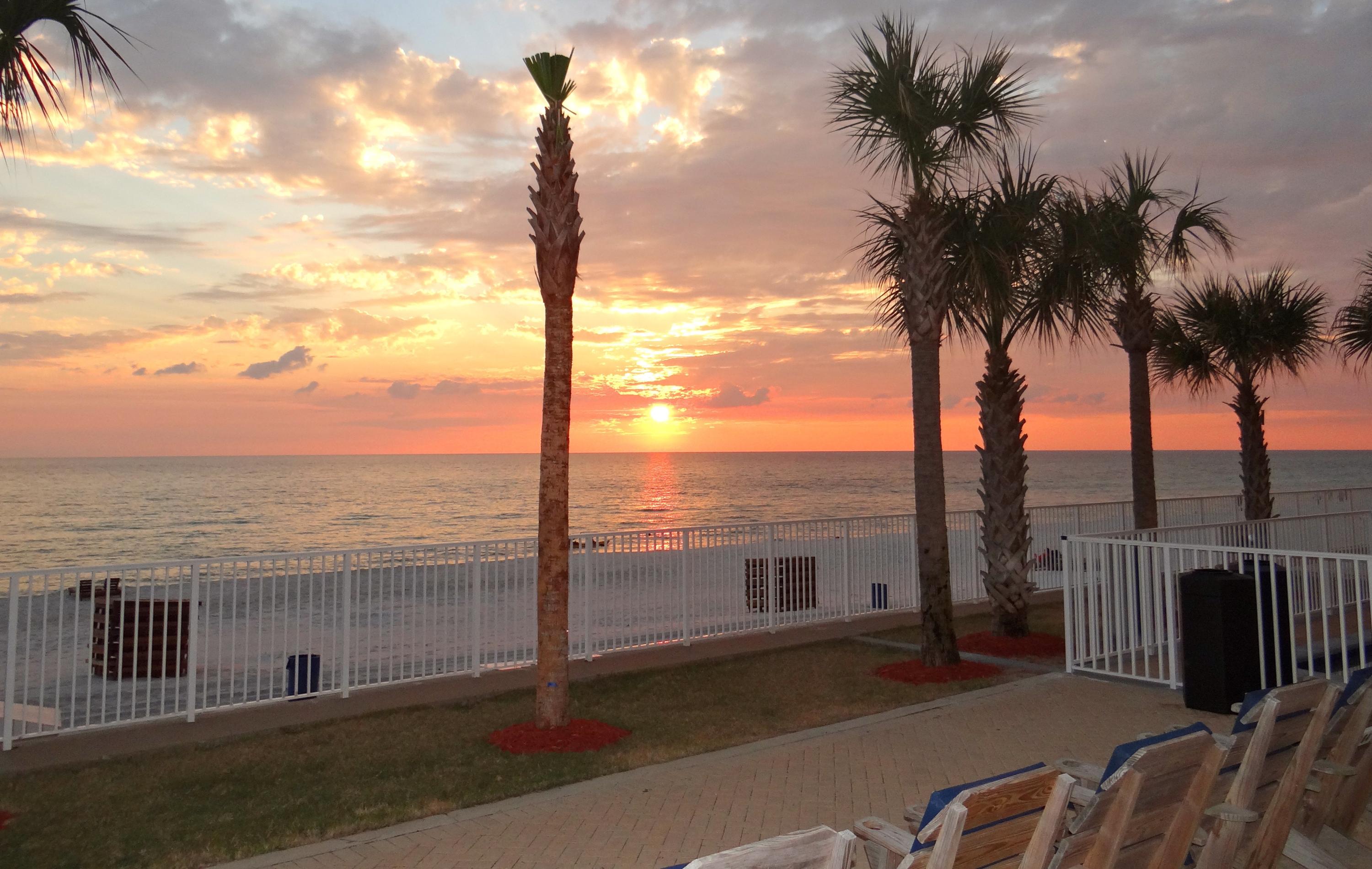 TROPIC WINDS - Residential