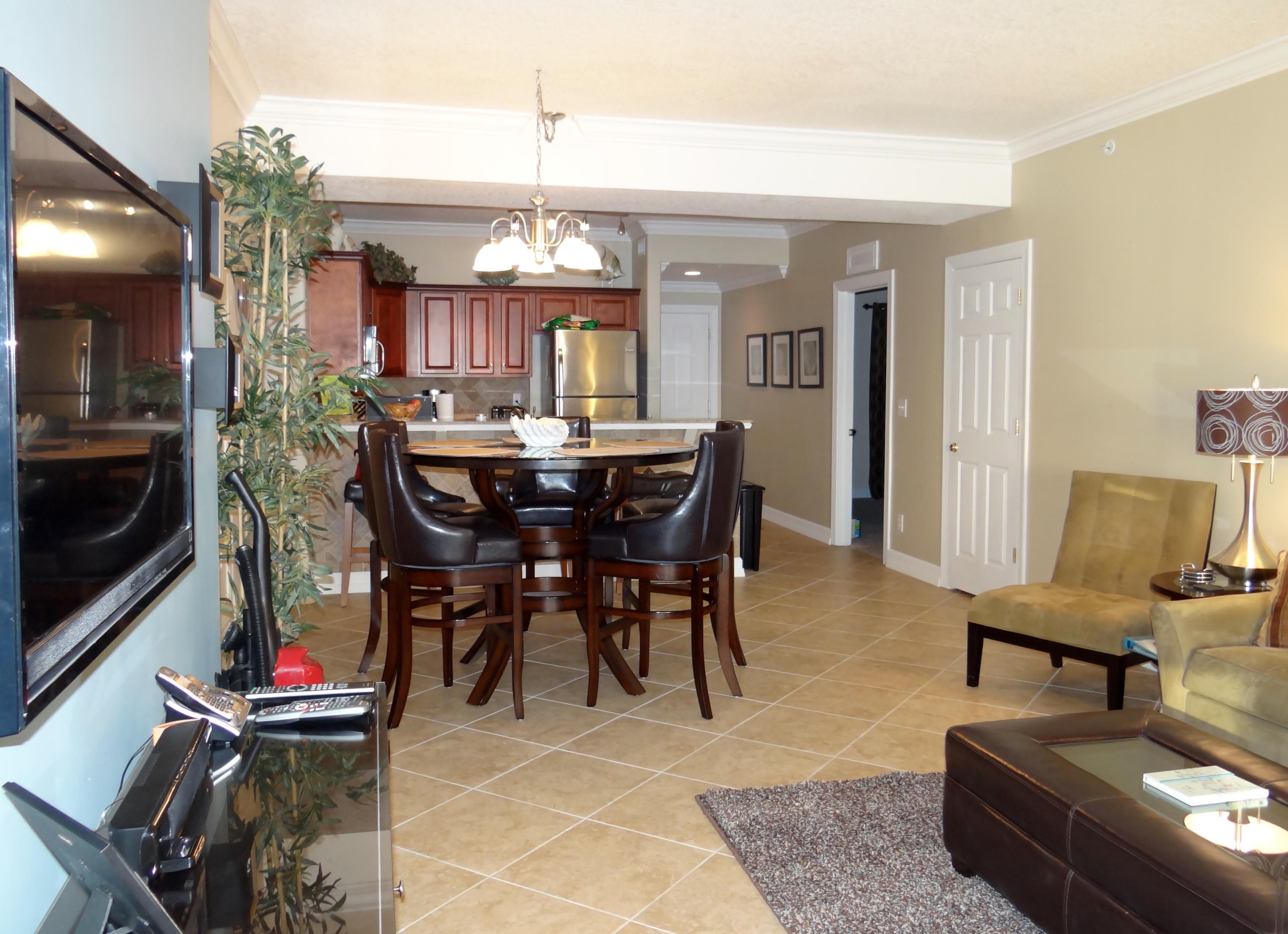 TROPIC WINDS - Residential