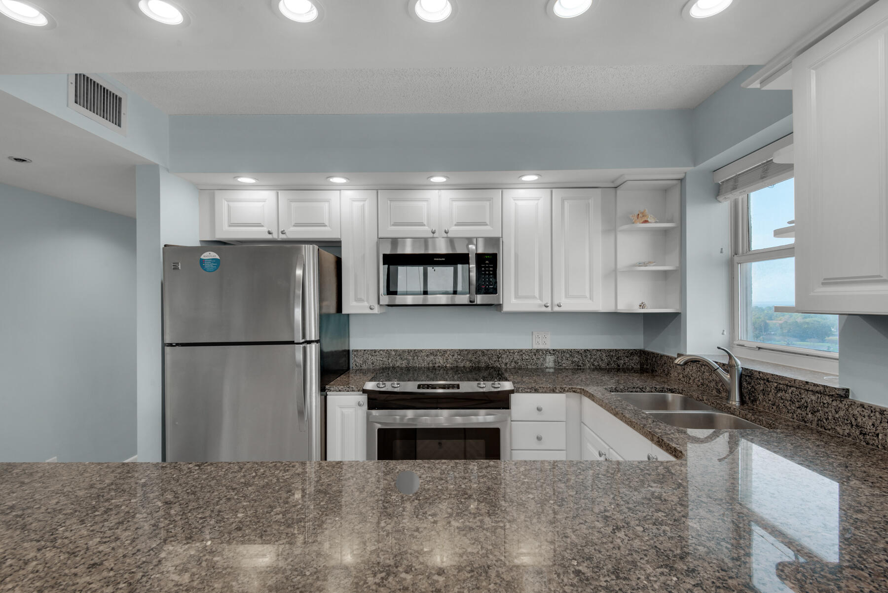 BEACHSIDE TWO - Residential