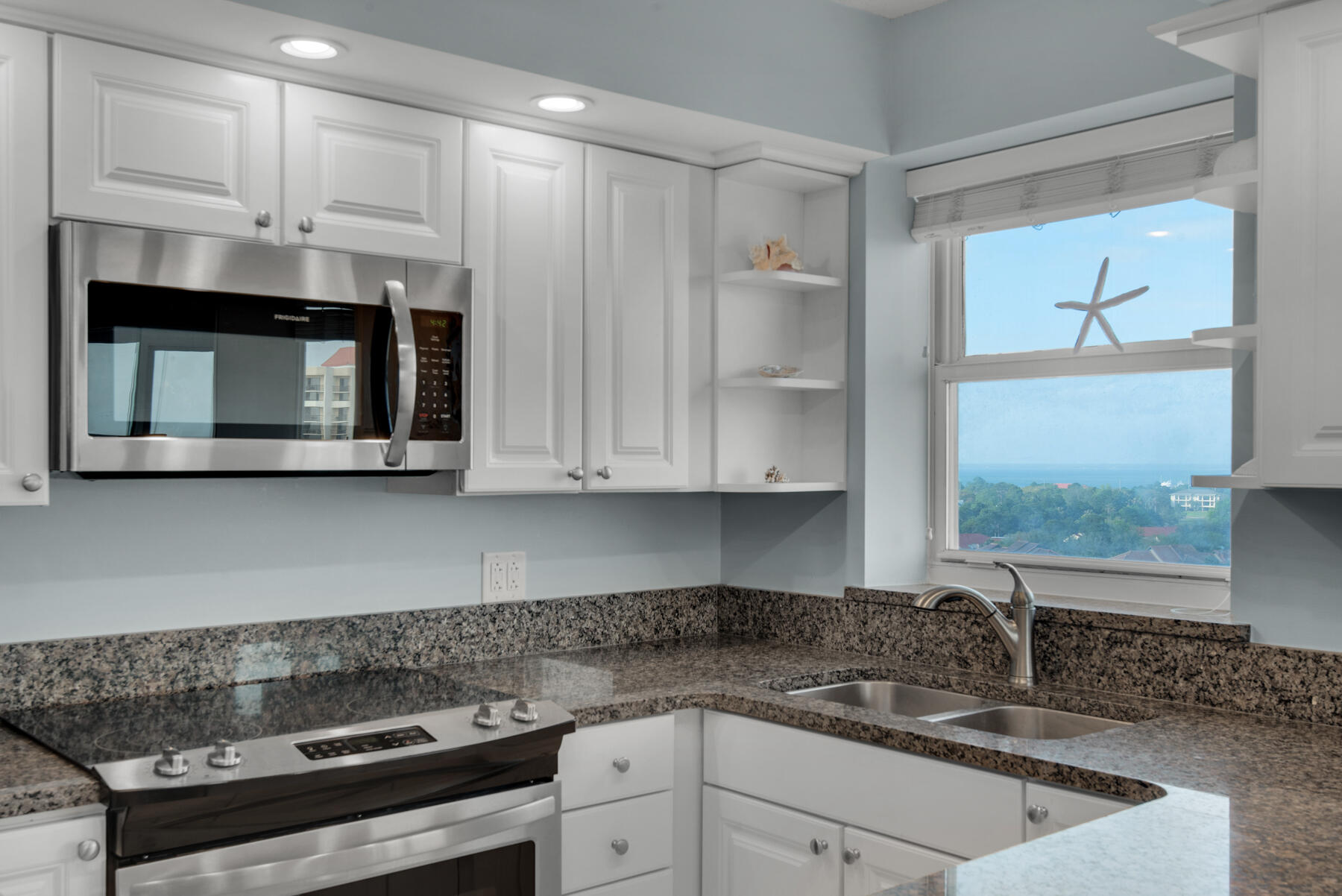 BEACHSIDE TWO - Residential