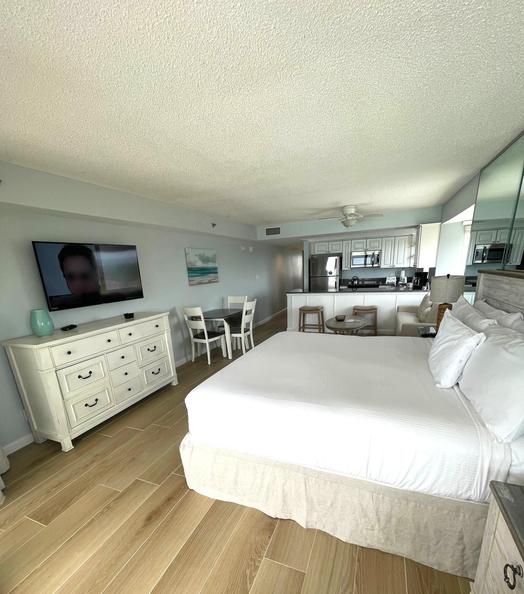 BEACHSIDE TWO - Residential