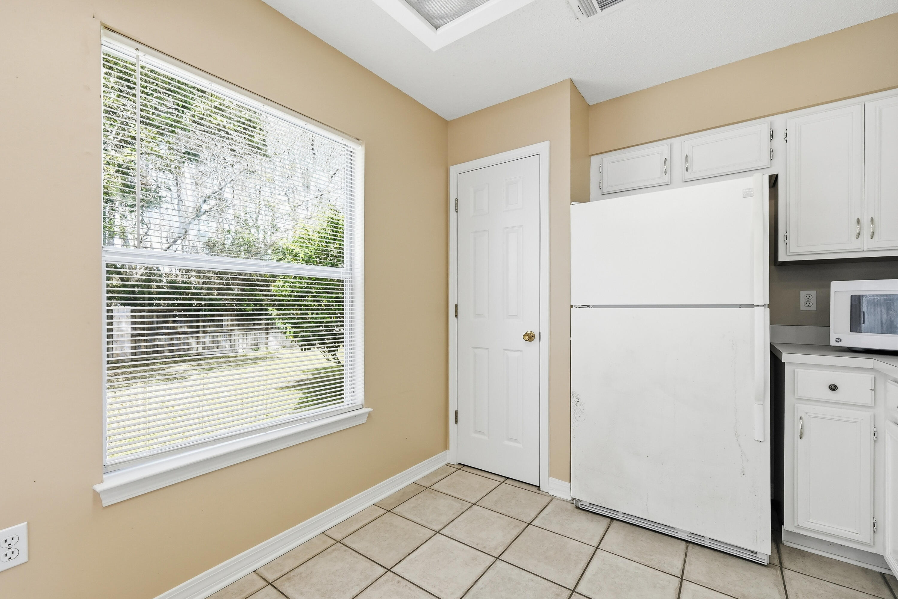 VALPARAISO PINECREST 6 - Residential