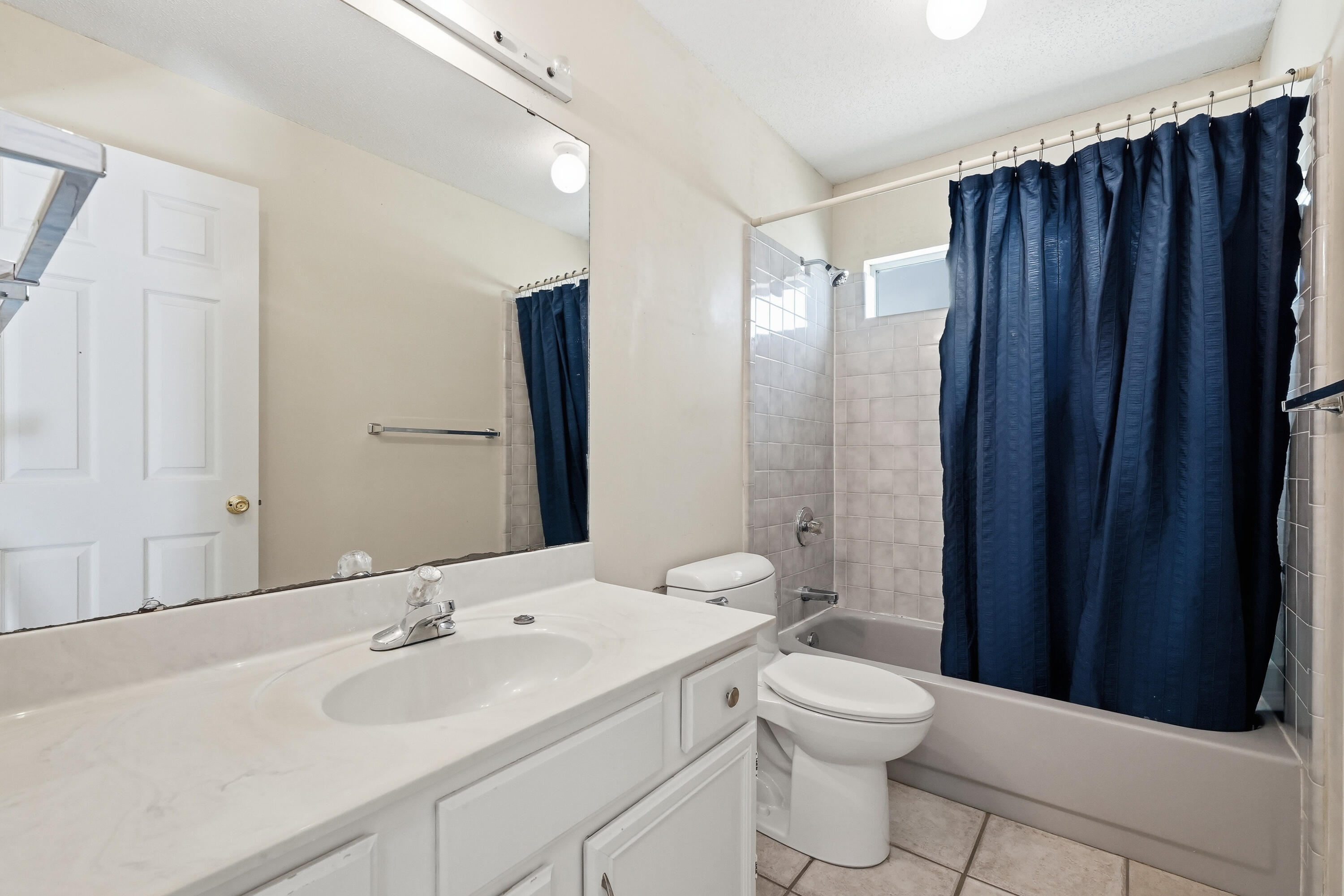 VALPARAISO PINECREST 6 - Residential