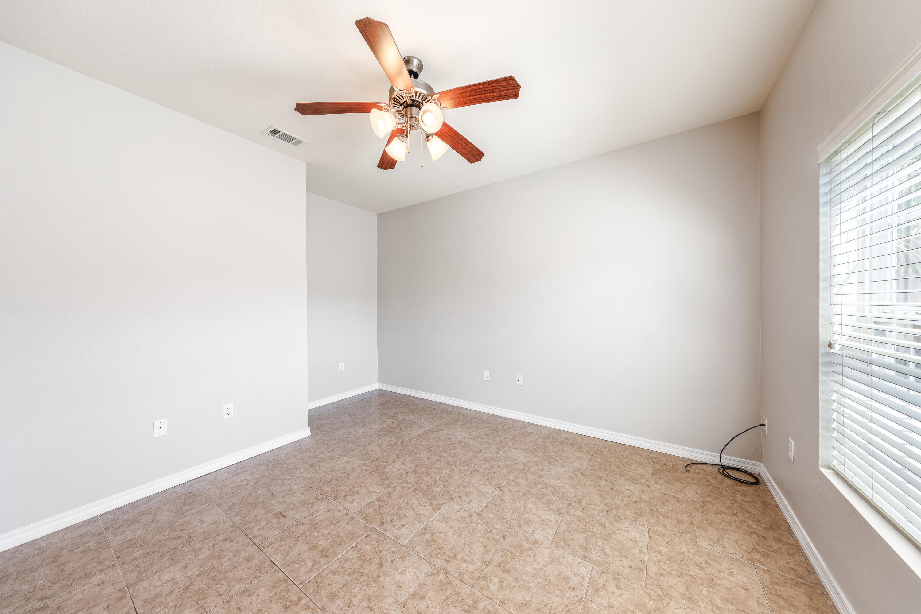 MERIDIAN SQUARE T/H - Residential