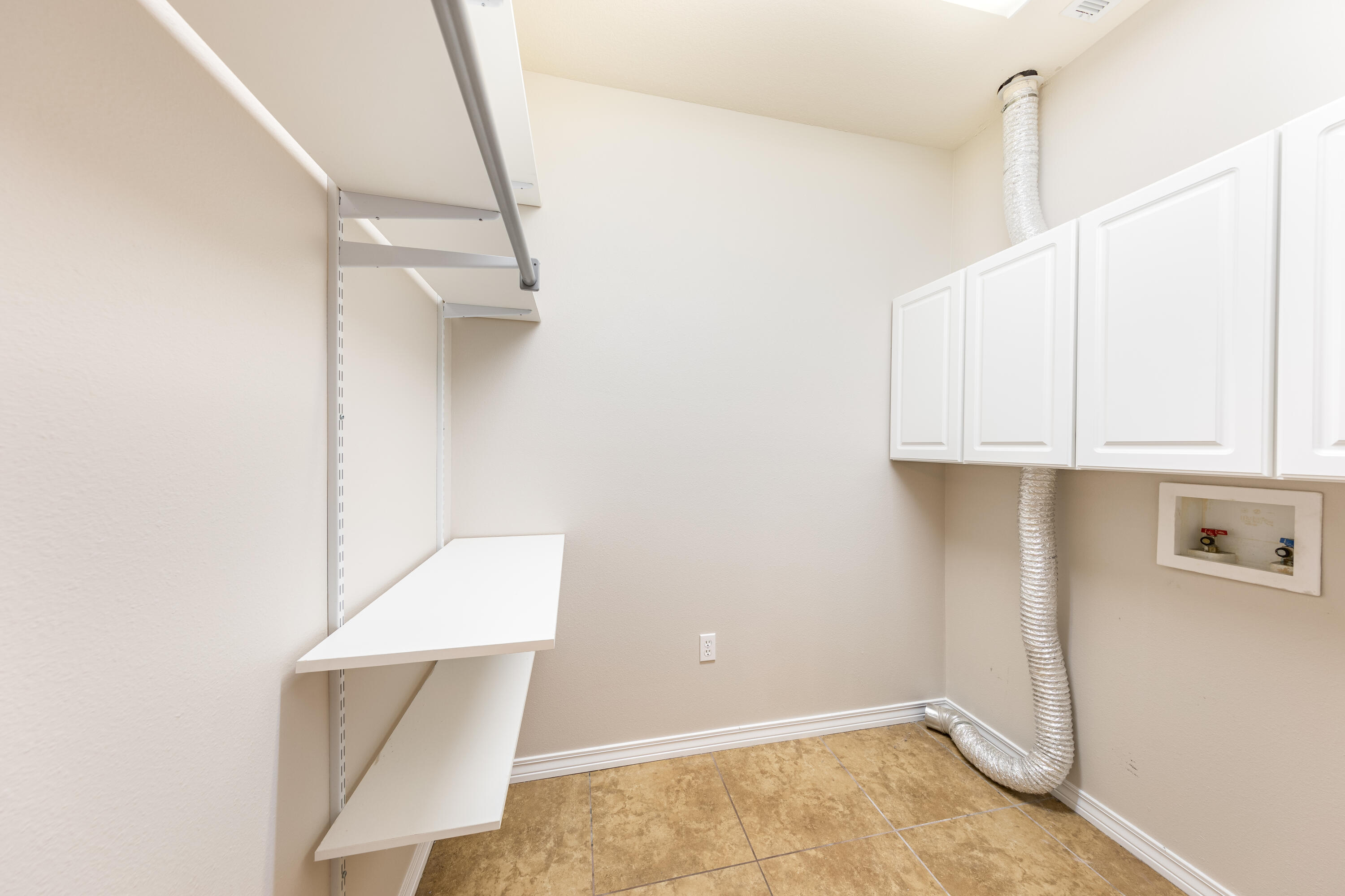 MERIDIAN SQUARE T/H - Residential