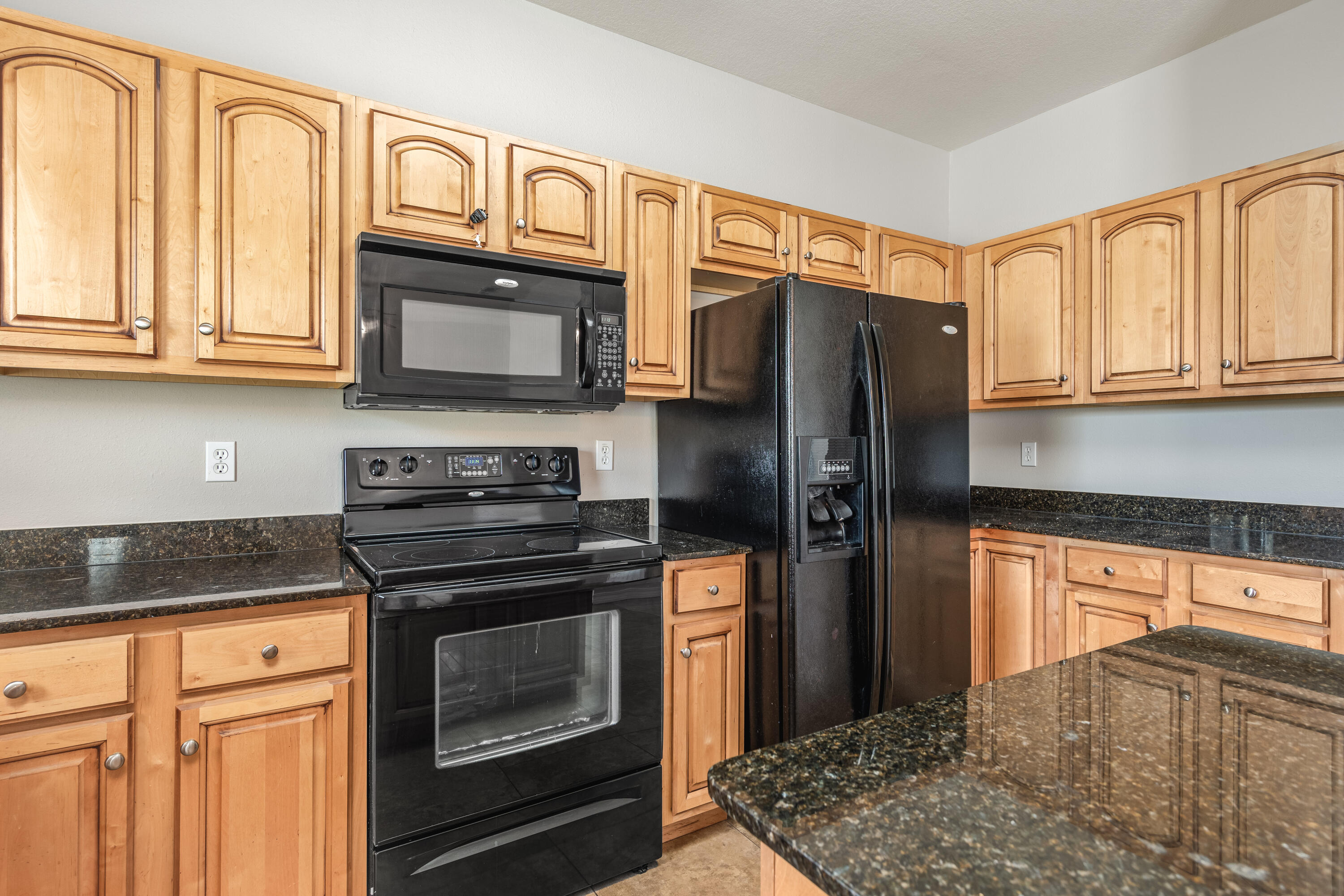 MERIDIAN SQUARE T/H - Residential