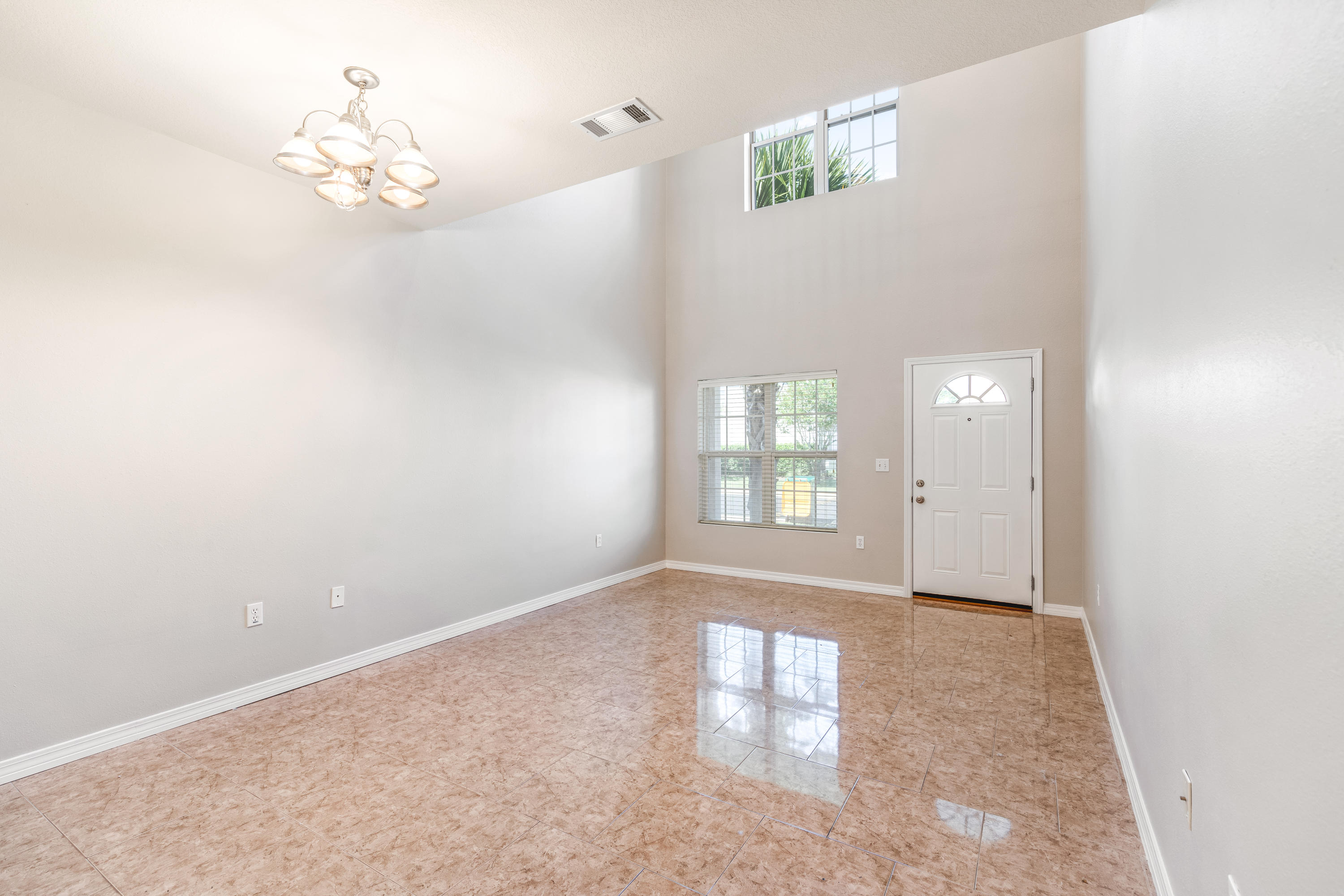 MERIDIAN SQUARE T/H - Residential