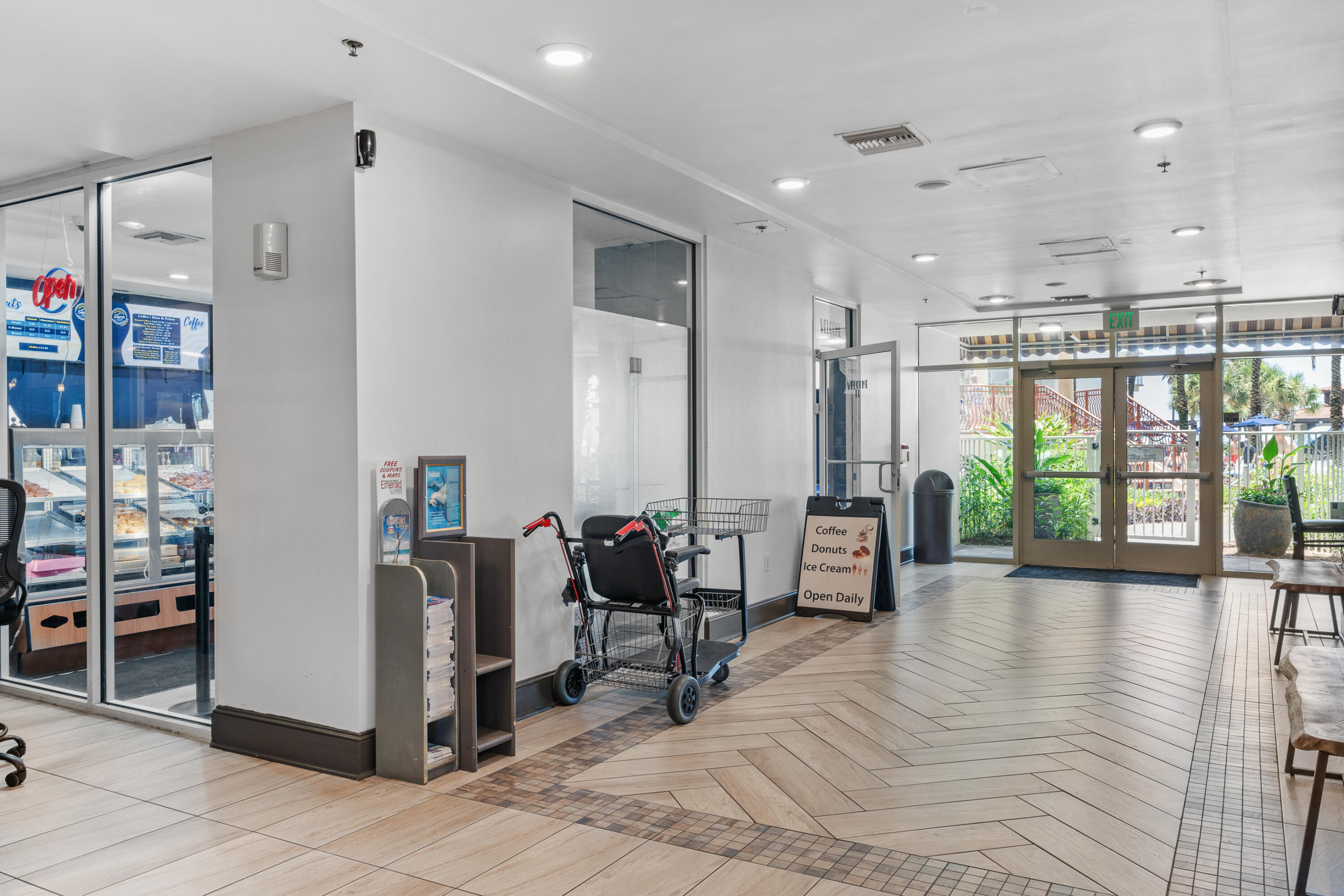 SHORES OF PANAMA - Residential