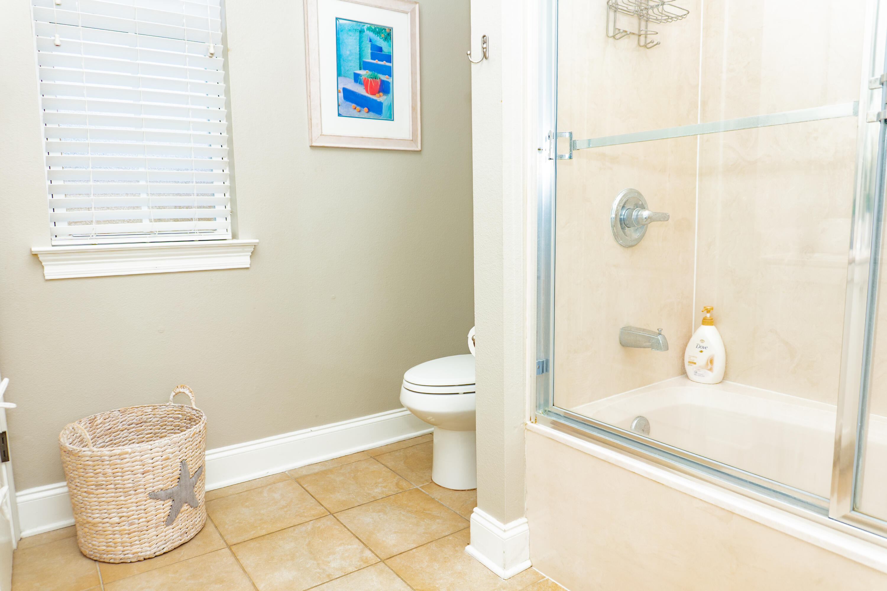 LAKESIDE EAST - Residential Lease
