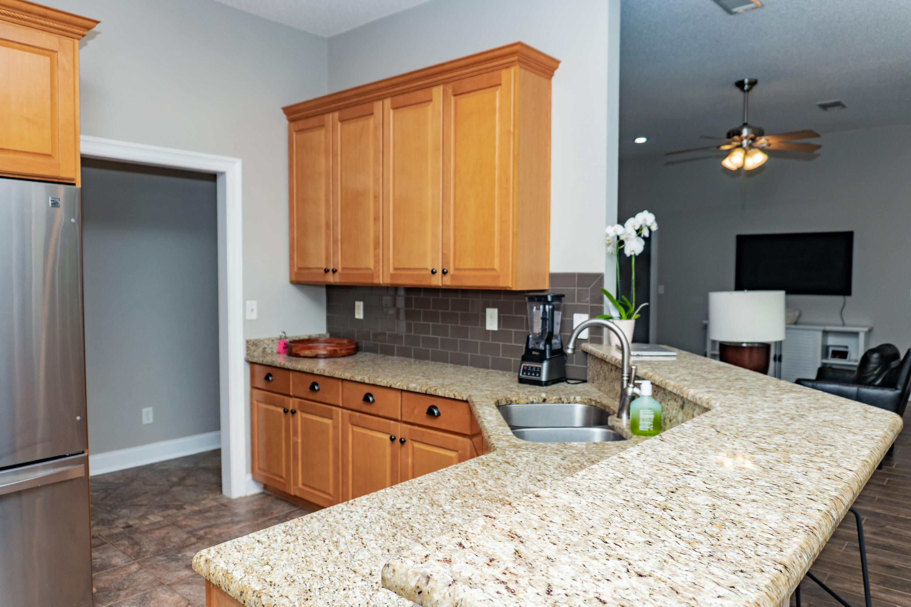 LAKESIDE EAST - Residential Lease