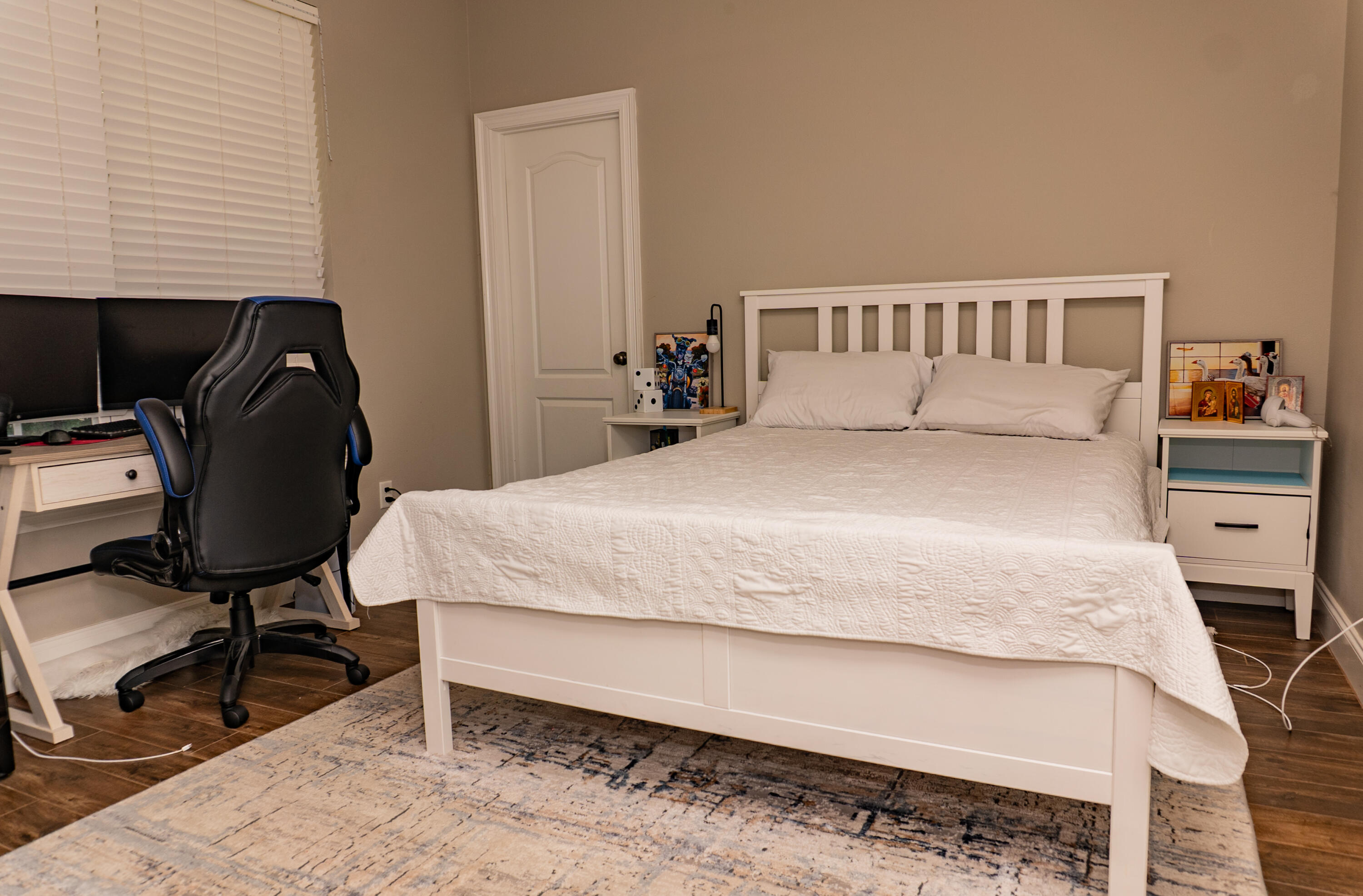 LAKESIDE EAST - Residential Lease