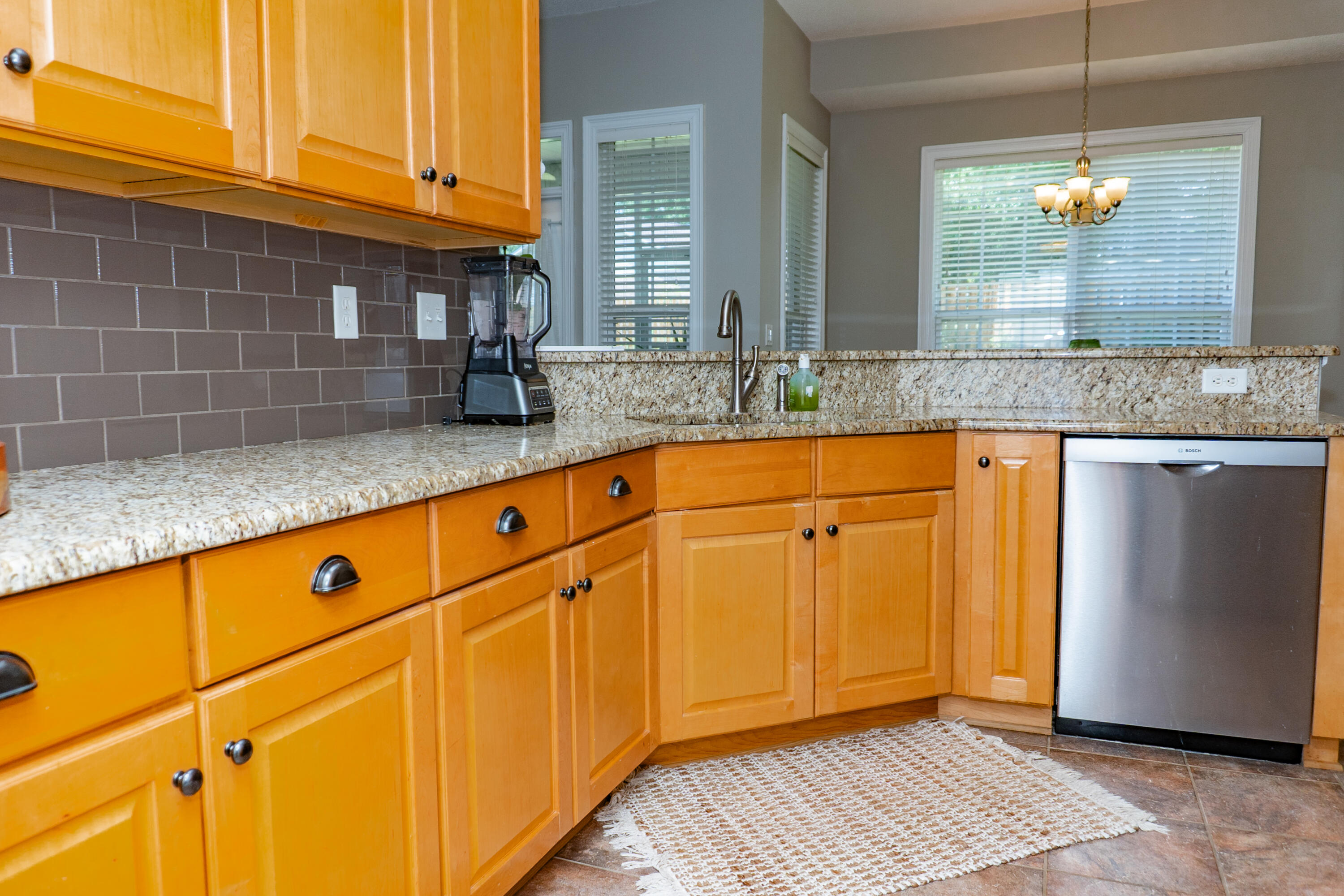 LAKESIDE EAST - Residential Lease