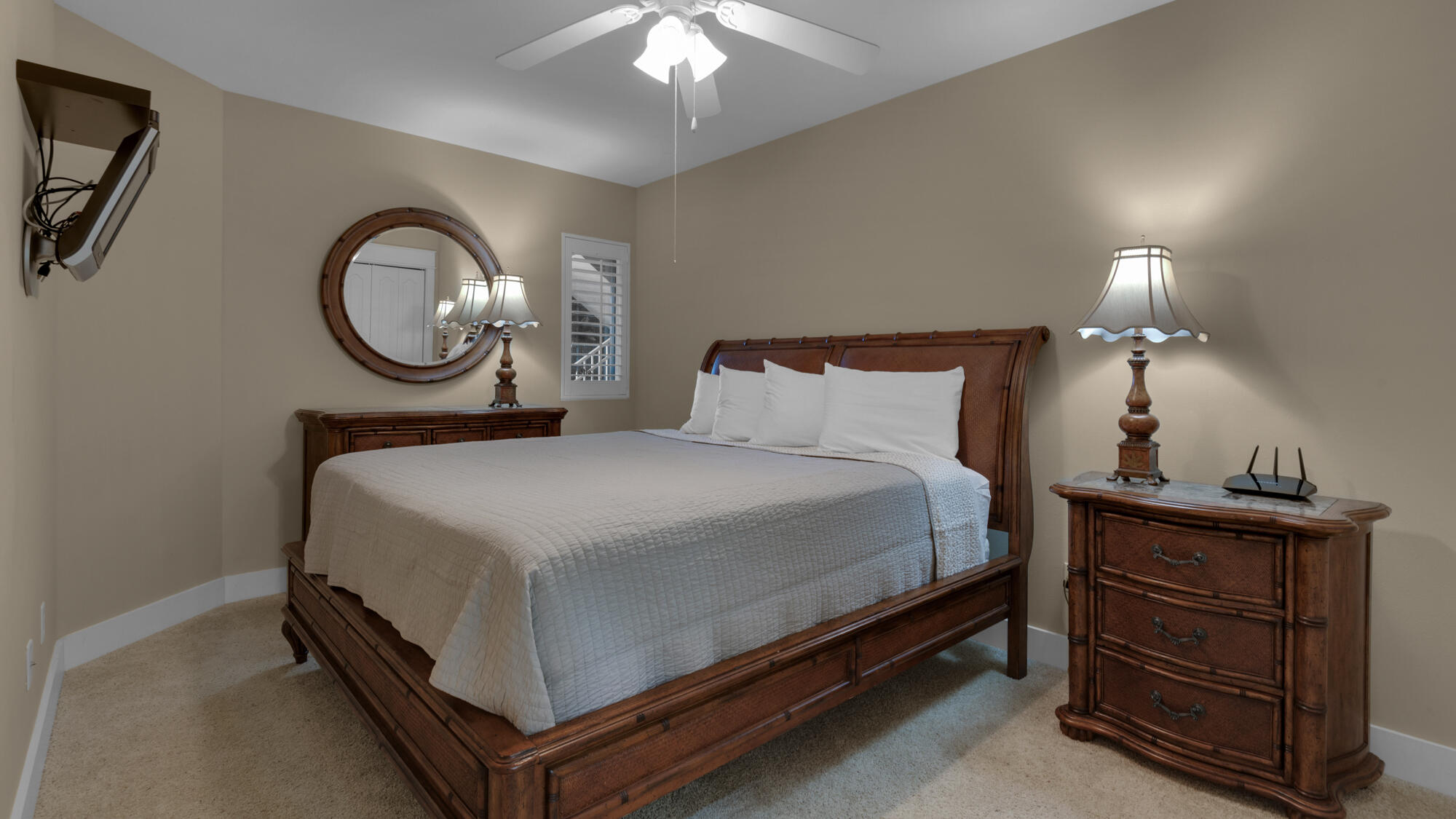 SEAVIEW VILLAS - Residential