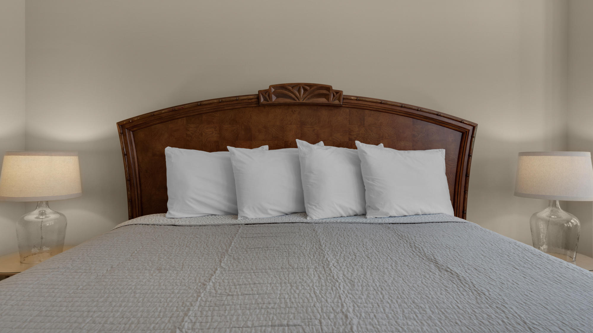 SEAVIEW VILLAS - Residential