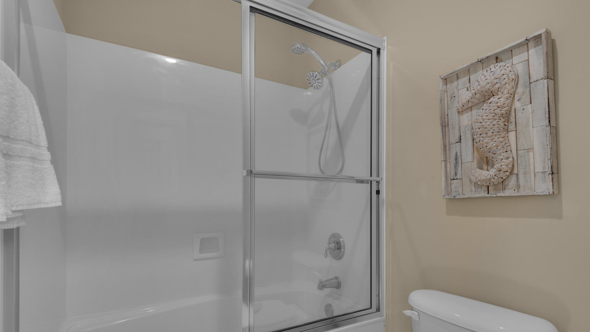 SEAVIEW VILLAS - Residential