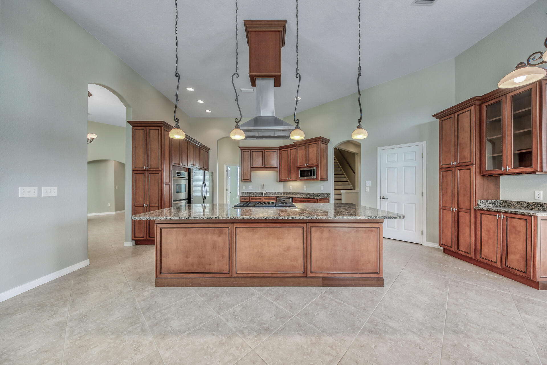 PELICAN BAY - Residential