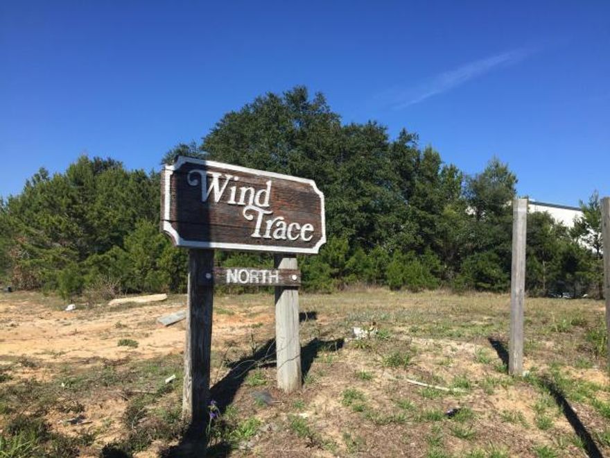 Great piece of Commercial property in East Navarre, High and Dry. Zoned HCD