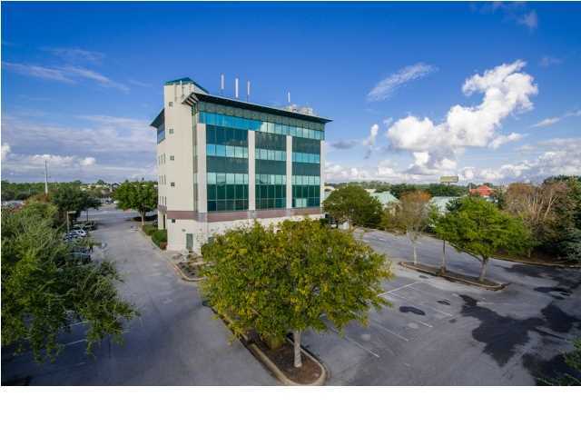 Former Destin Log Newspaper building. Prime location Commercial space.