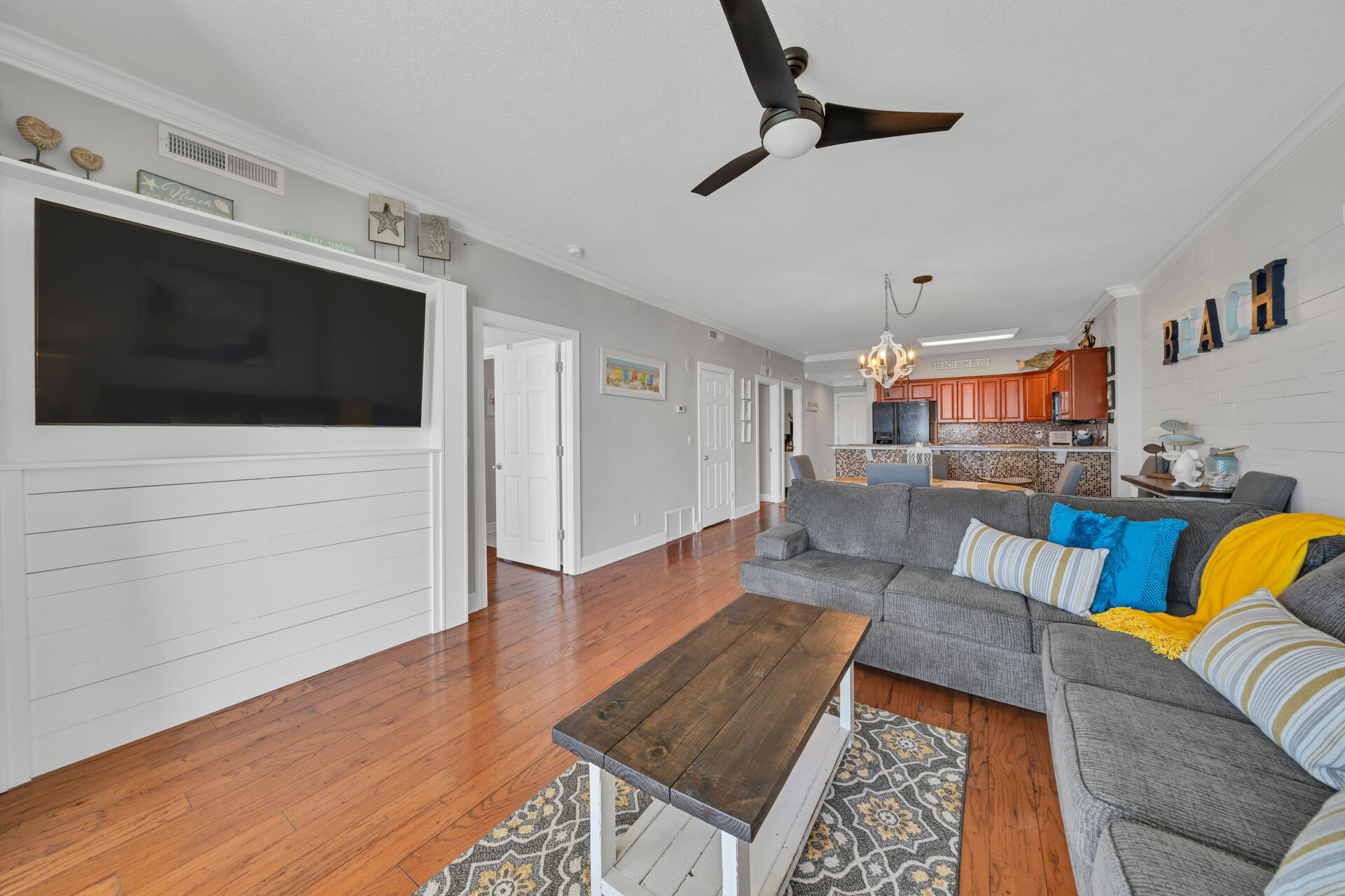 EMERALD ISLE - Residential