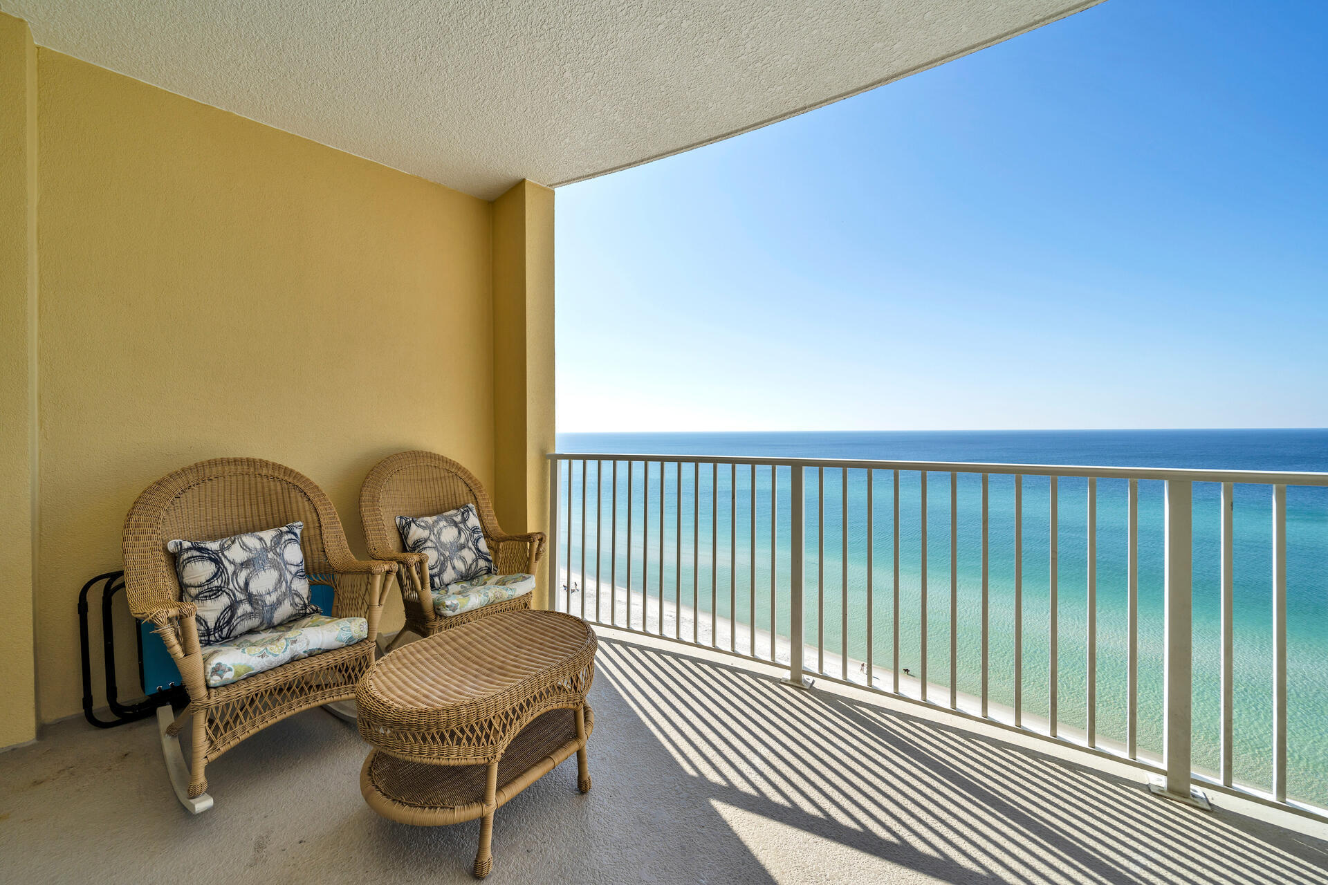 EMERALD ISLE - Residential