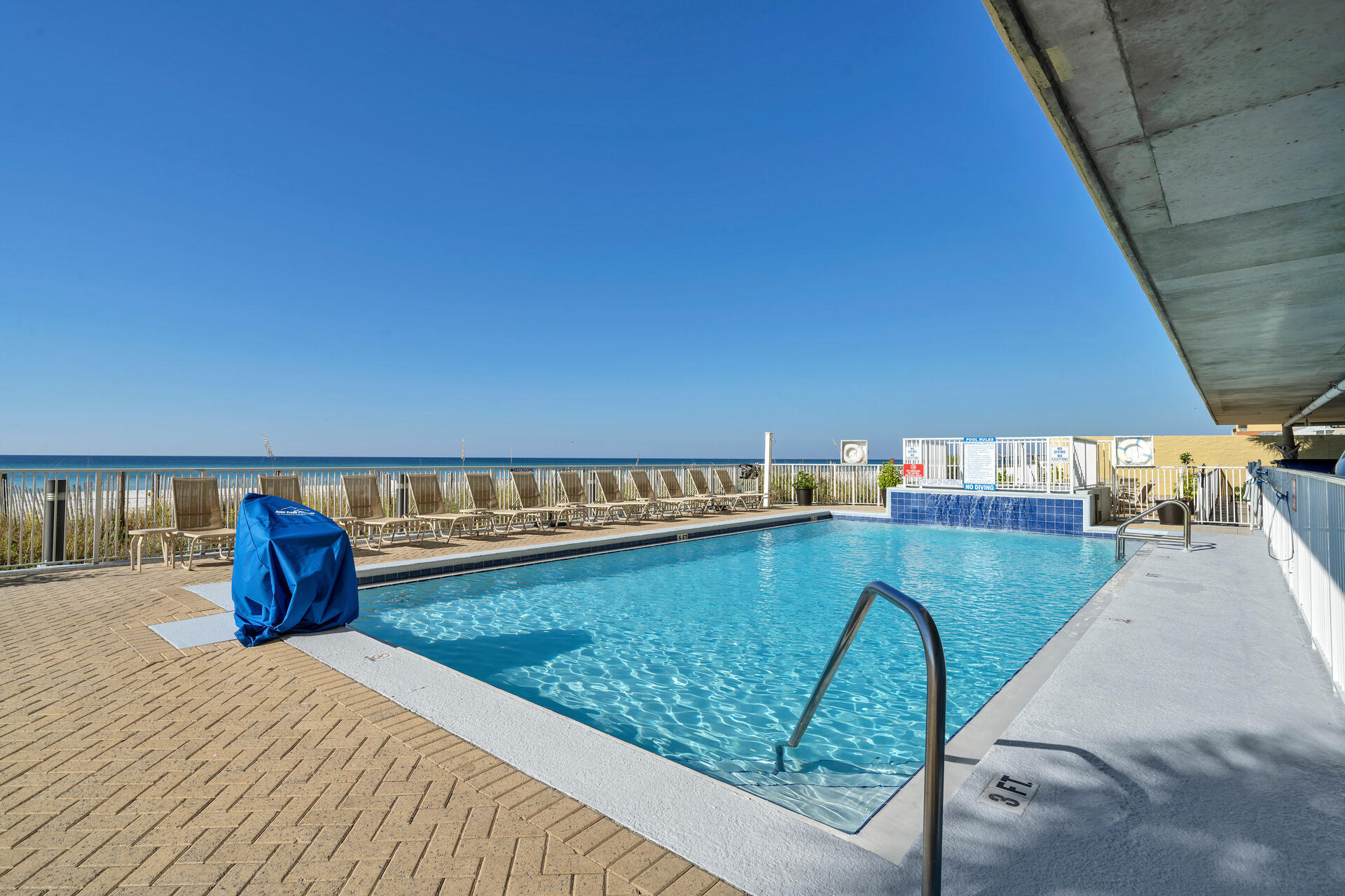 EMERALD ISLE - Residential