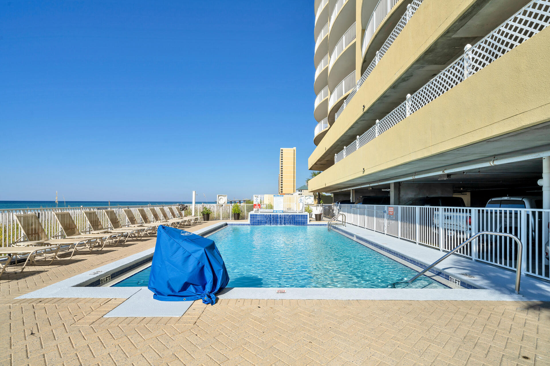 EMERALD ISLE - Residential