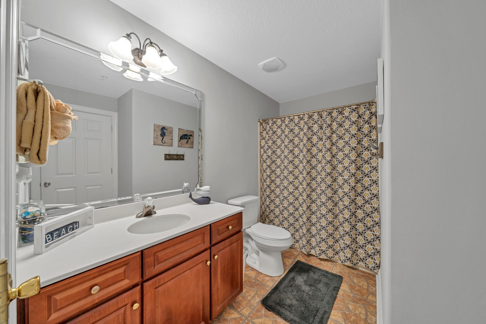 EMERALD ISLE - Residential