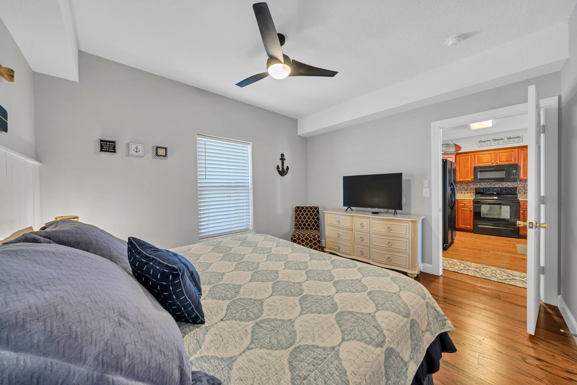 EMERALD ISLE - Residential