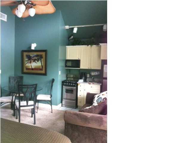 NANTUCKET COTTAGES - Residential