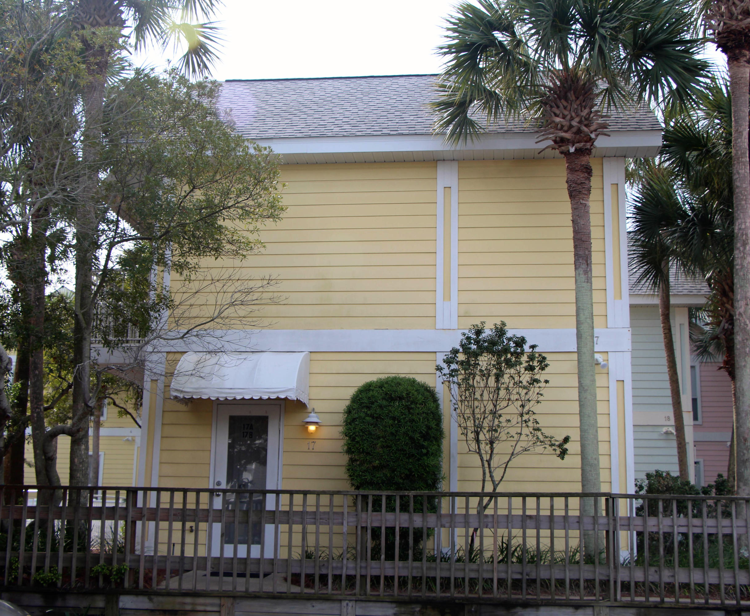 NANTUCKET COTTAGES - Residential