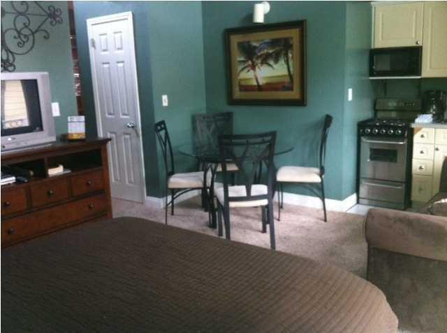 NANTUCKET COTTAGES - Residential