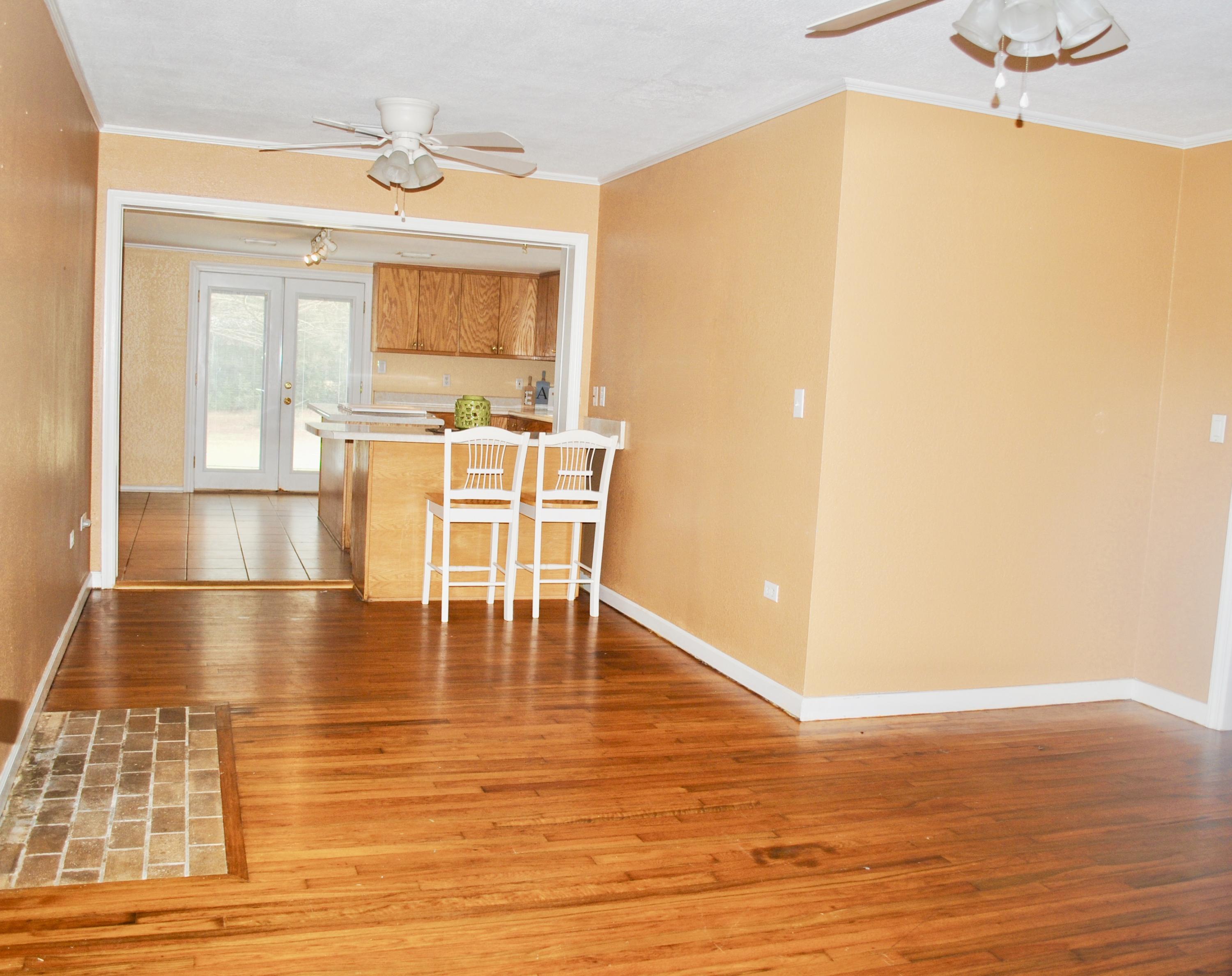 NO RECORDED SUBDIVISION - Residential