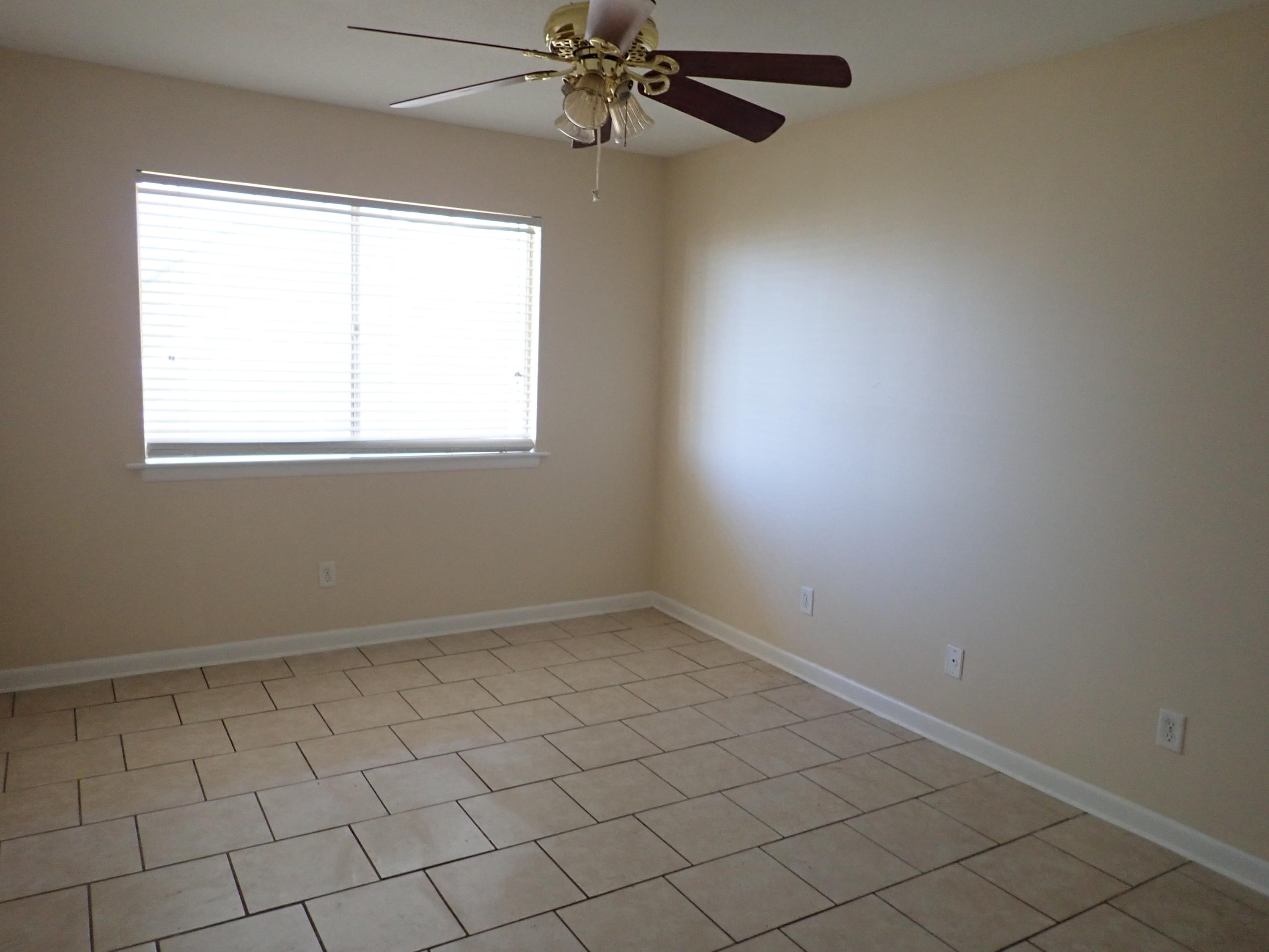 BAYVIEW WATERS CONDO - Residential