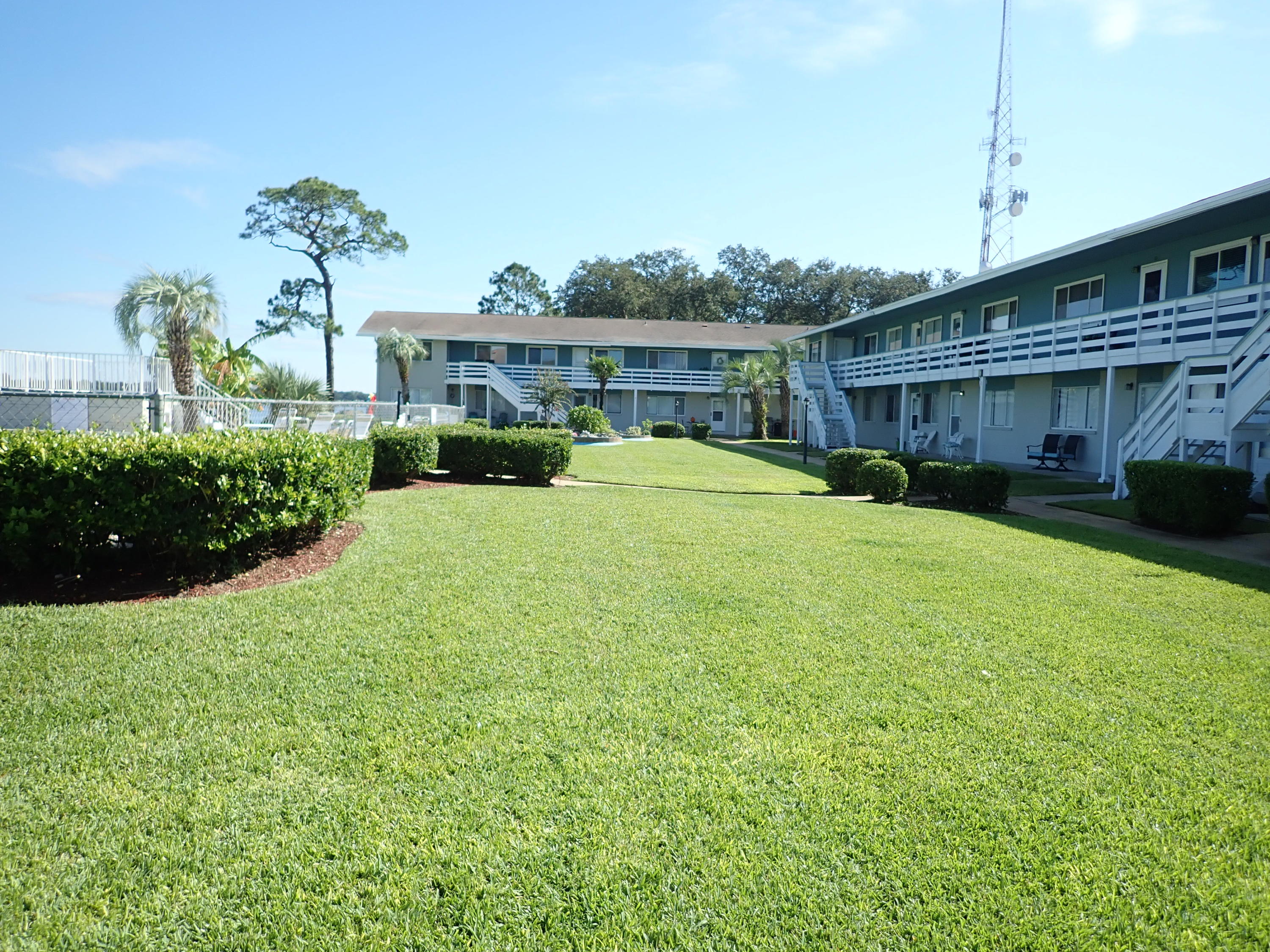 BAYVIEW WATERS CONDO - Residential