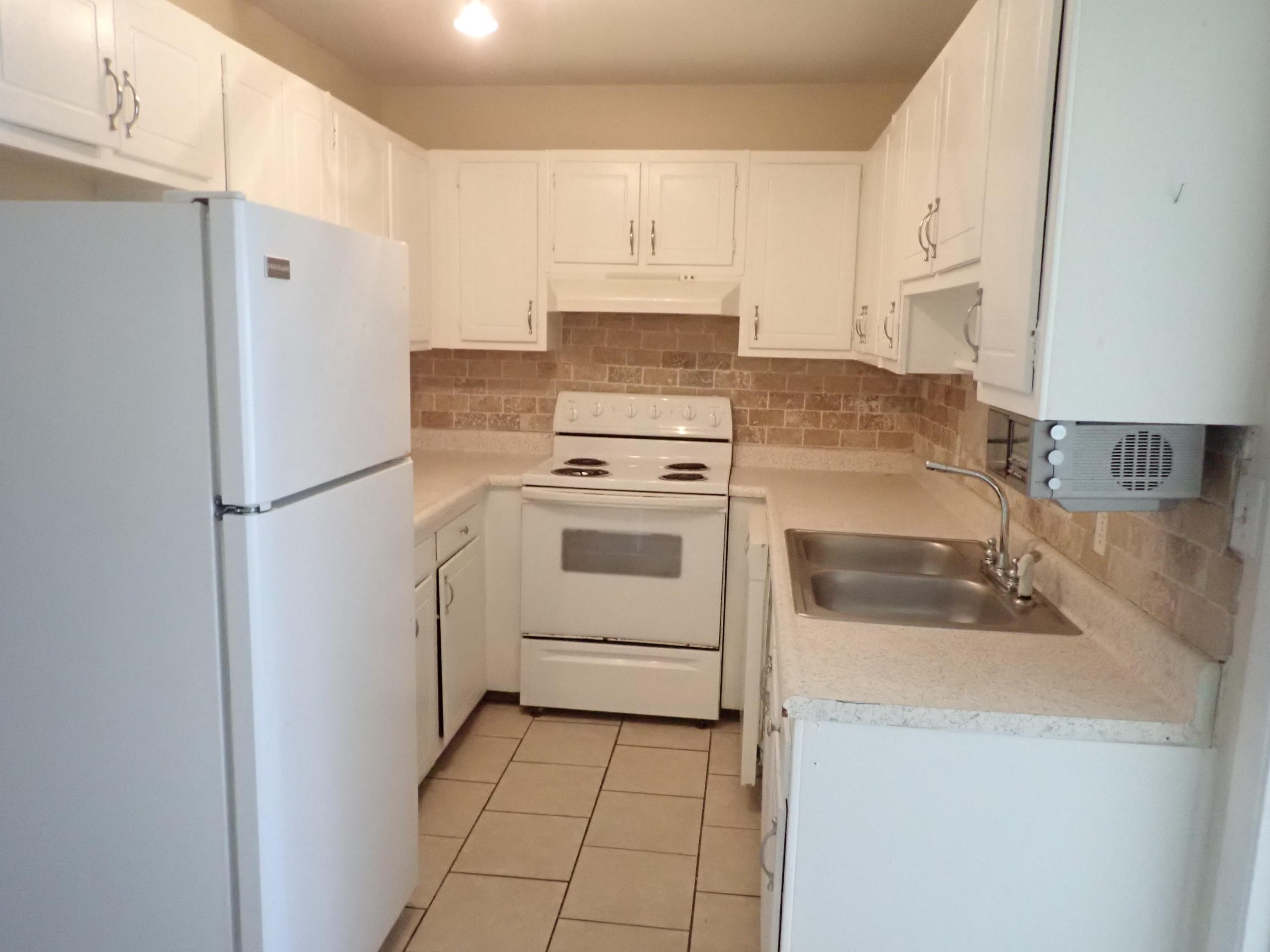 BAYVIEW WATERS CONDO - Residential