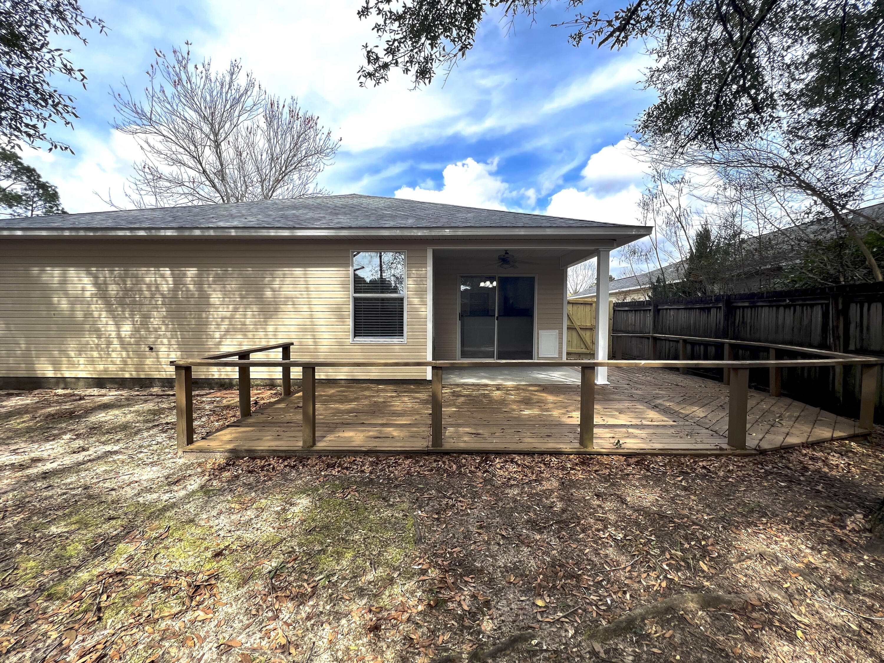 VILLAS AT CHANTILLY - Residential