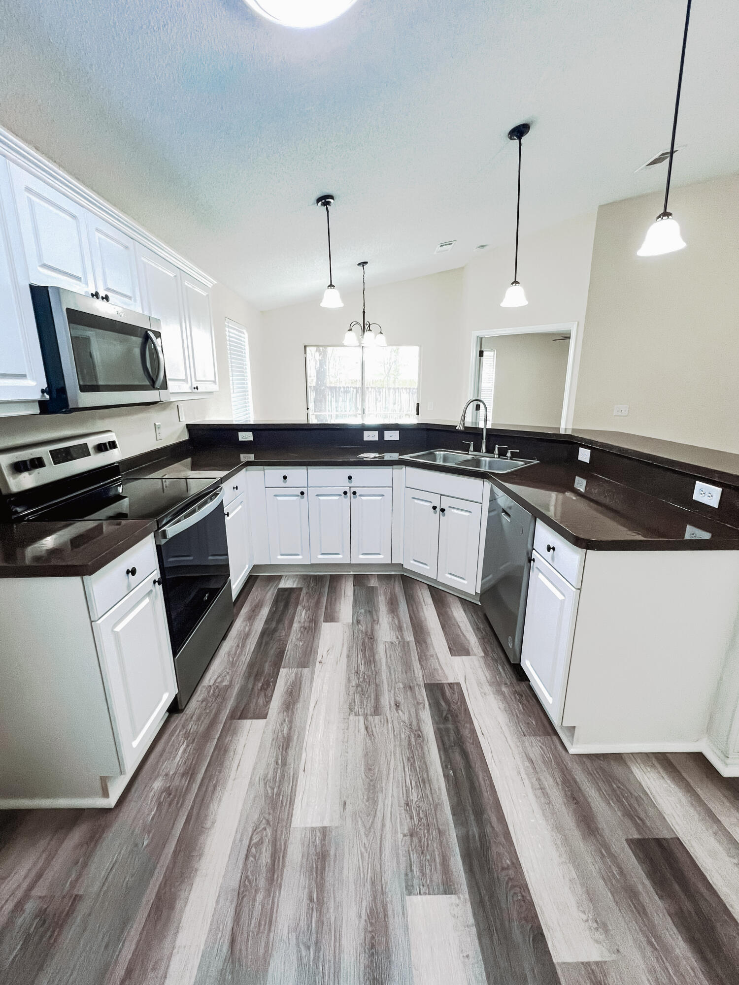 VILLAS AT CHANTILLY - Residential